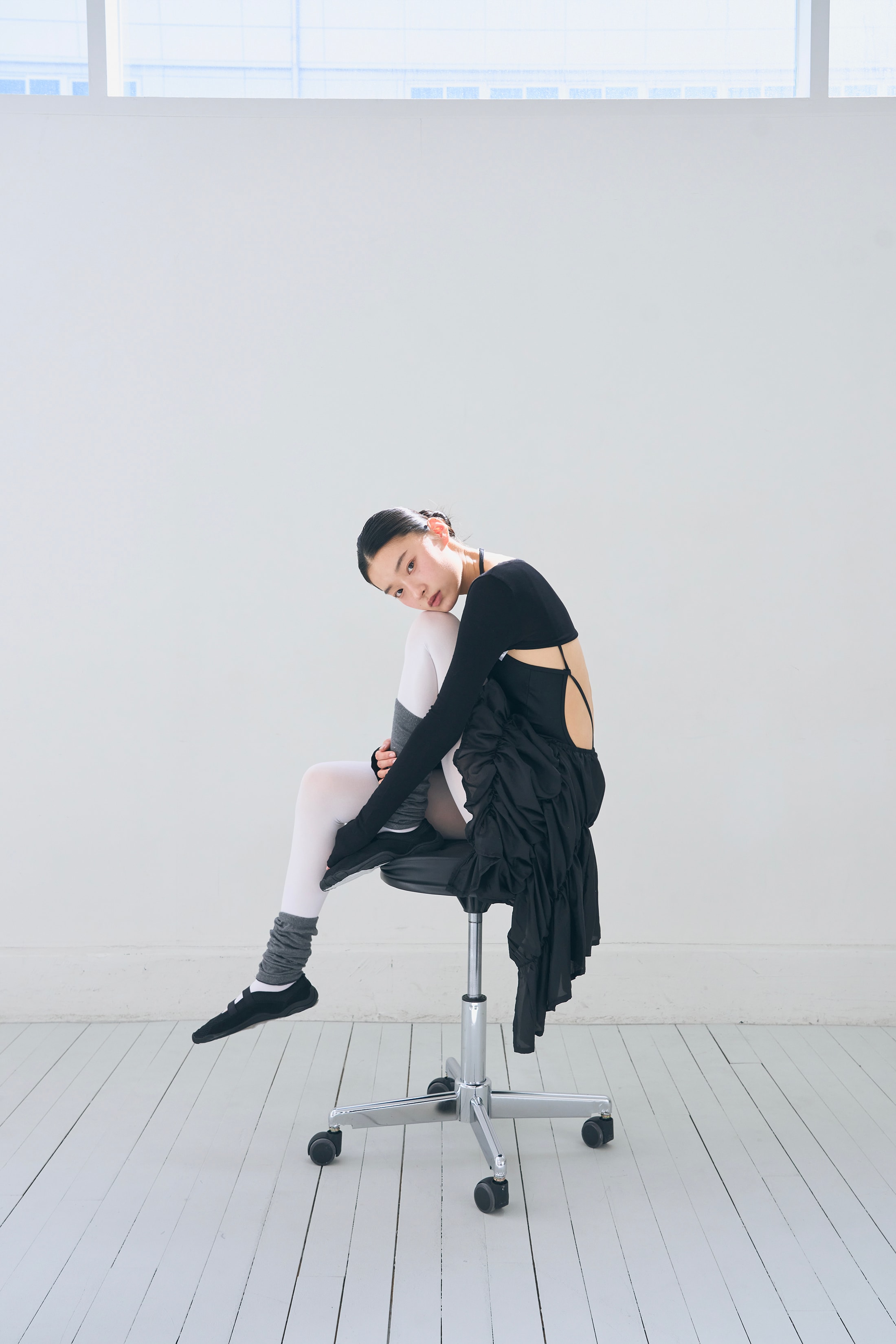 [Reorder]Contour Shrug _ Black