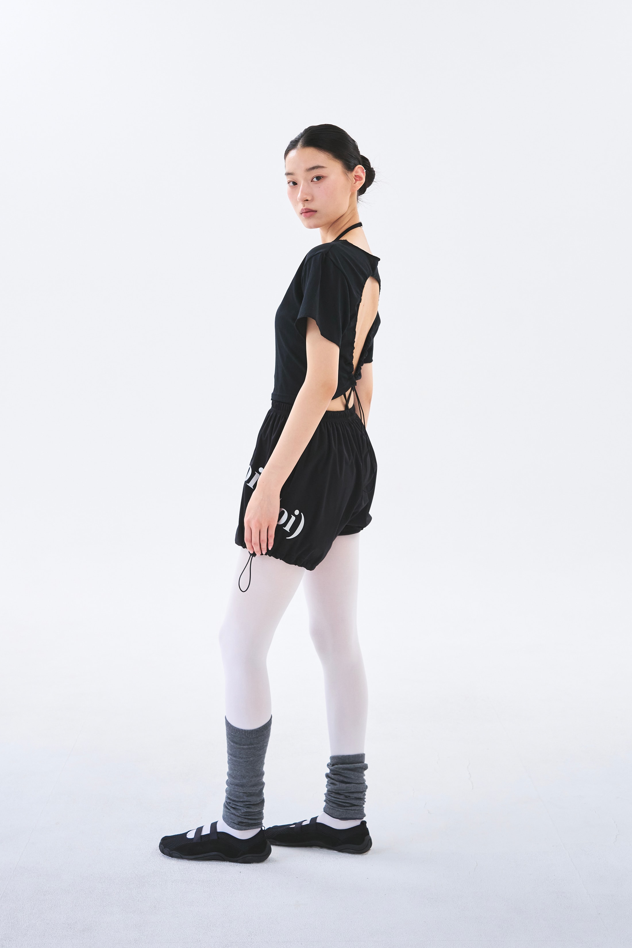 [4차 Reorder]Circle Back Crop Tee _ Black