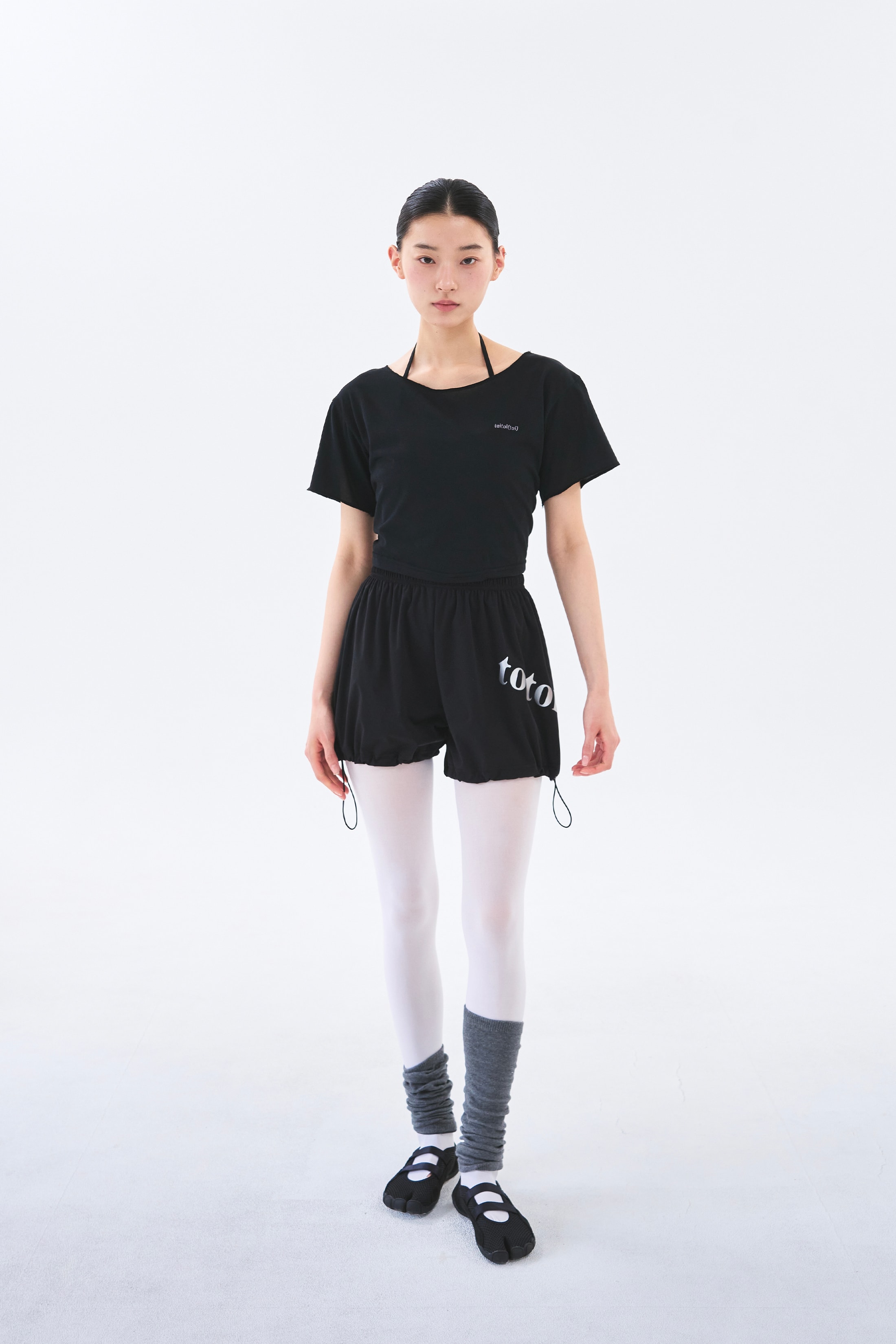[4차 Reorder]Circle Back Crop Tee _ Black