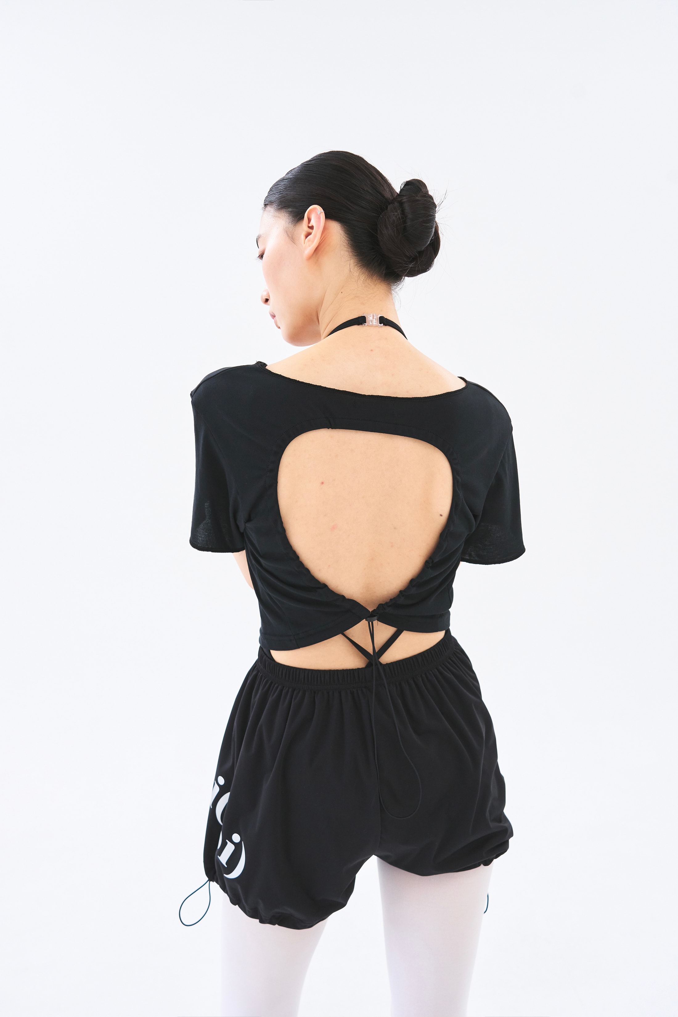 [4차 Reorder]Circle Back Crop Tee _ Black