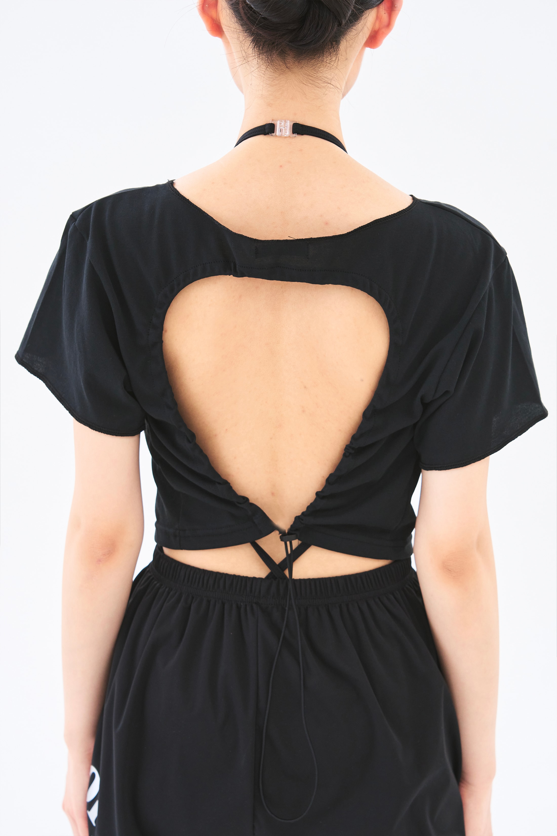 [4차 Reorder]Circle Back Crop Tee _ Black