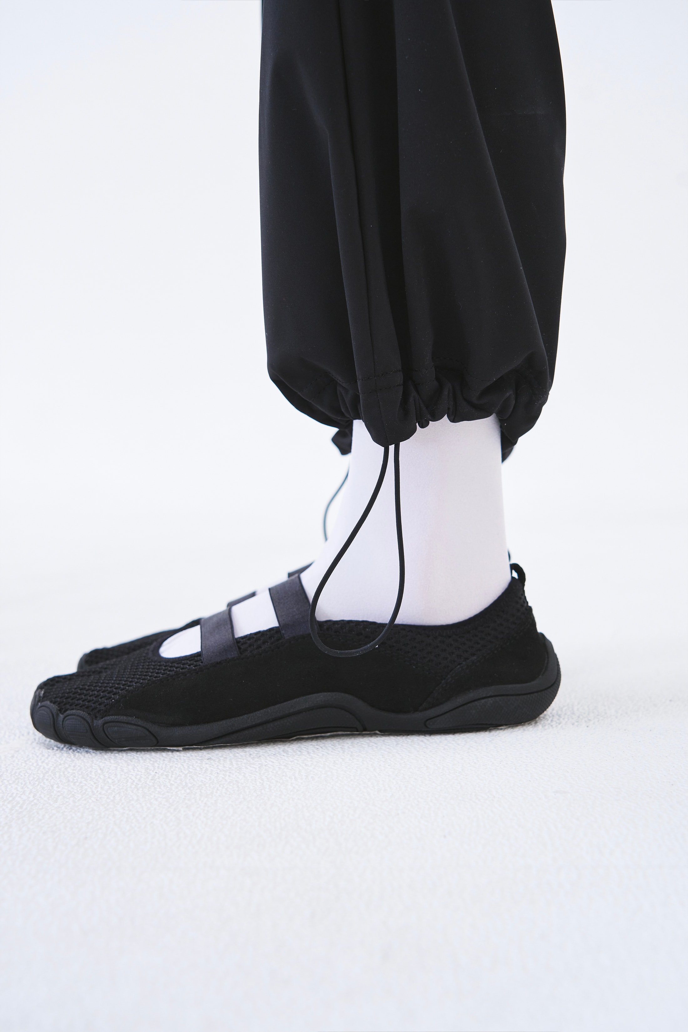 [13차 Reorder]Bow Warm-up Pants _ BLACK