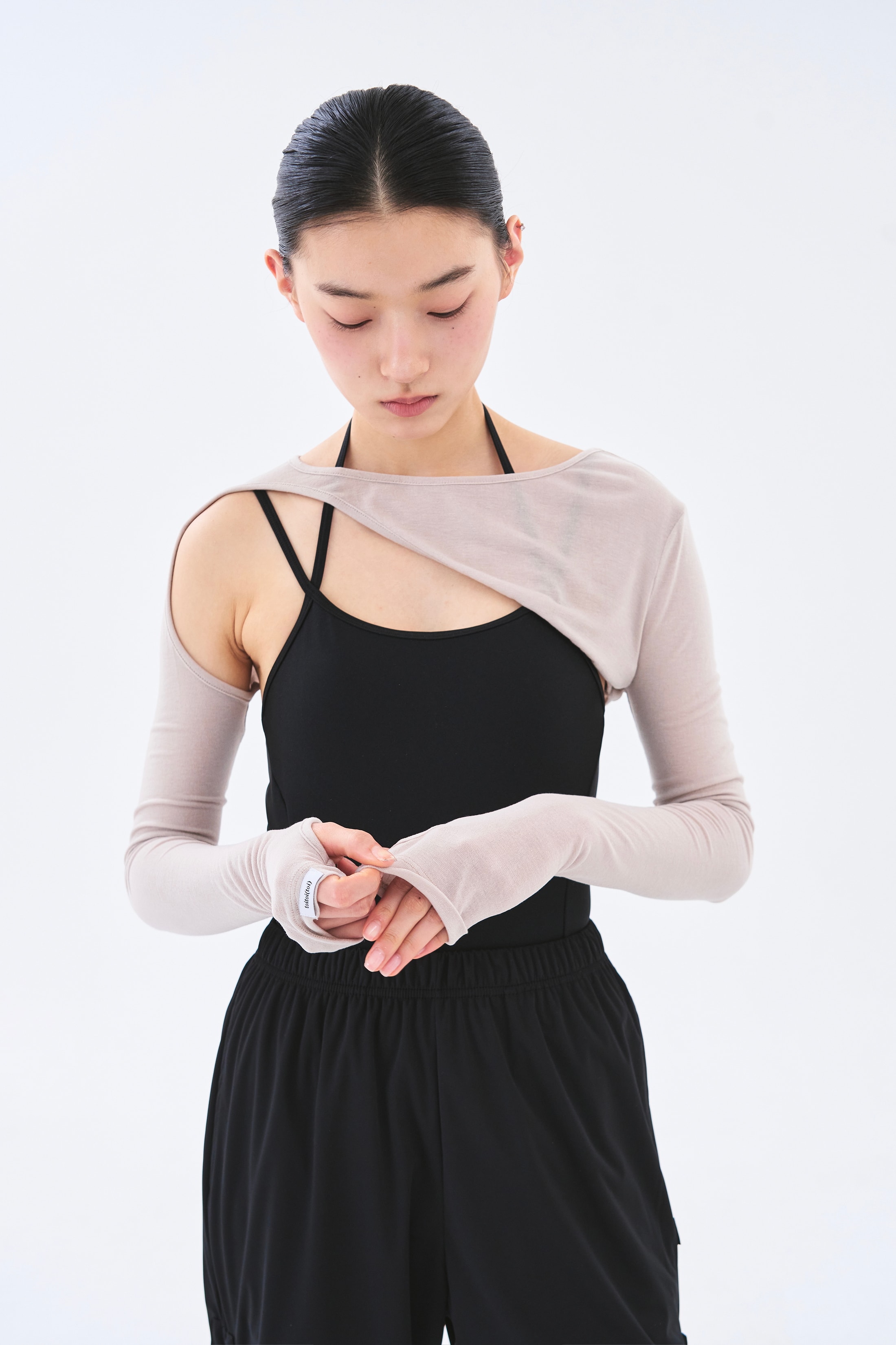 [Reorder]Contour Shrug _ Skin Beige