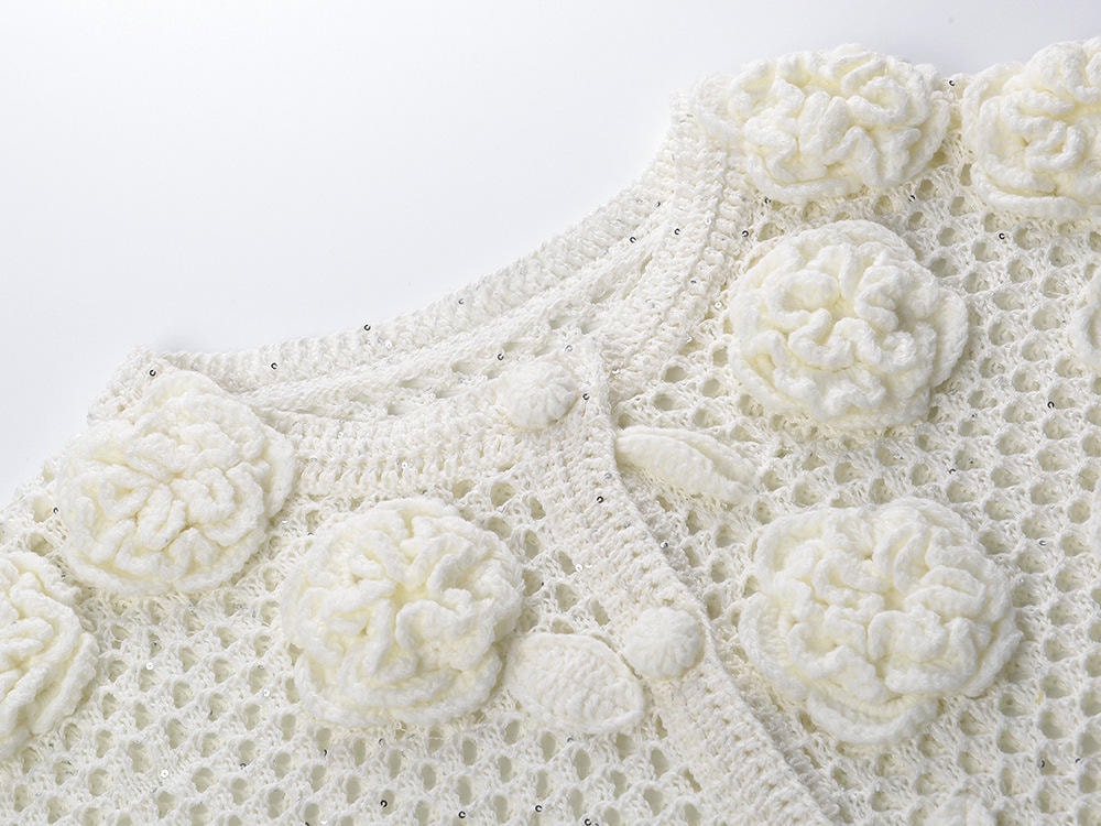 Corsage cream knit cardigan