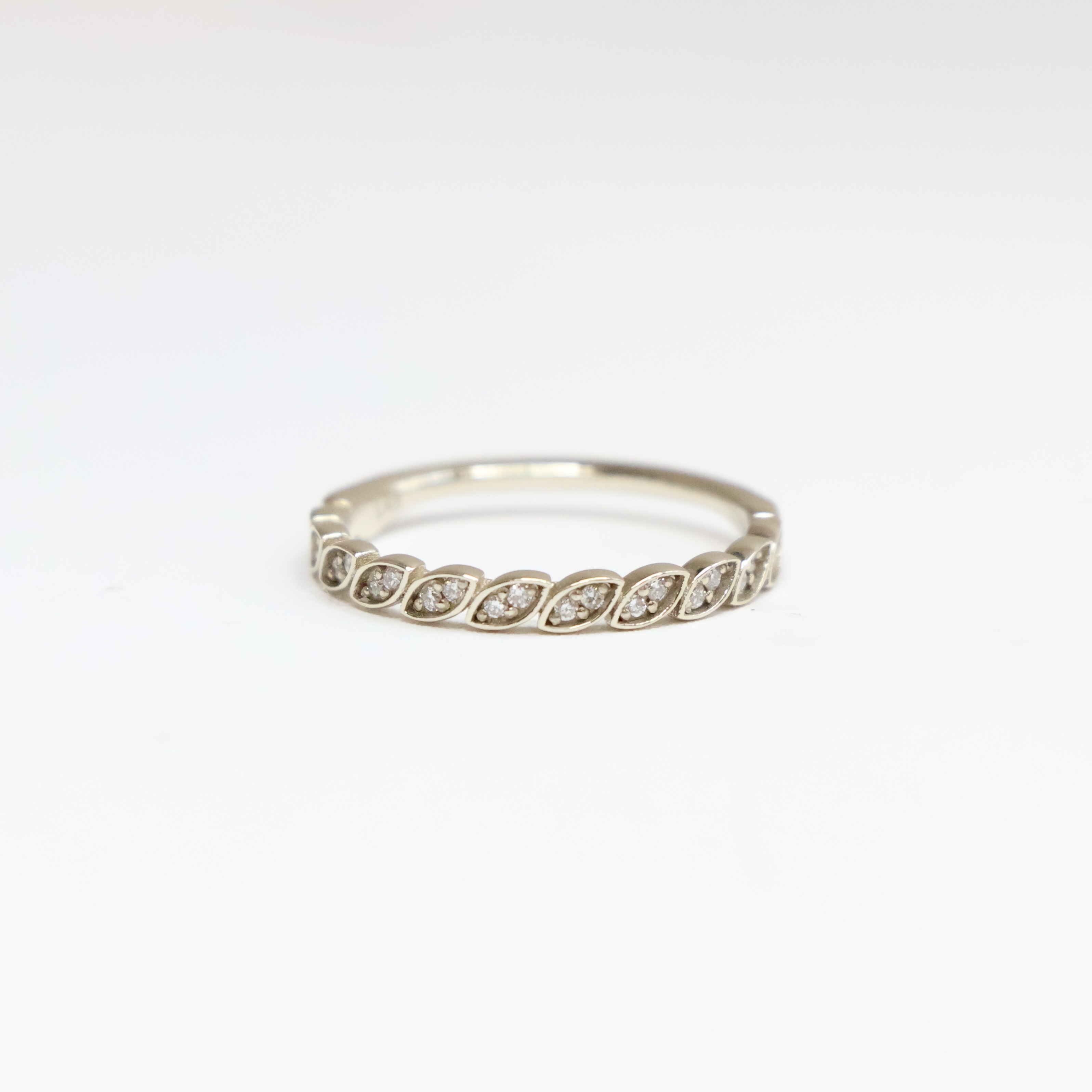 Rua Woman's Guardring