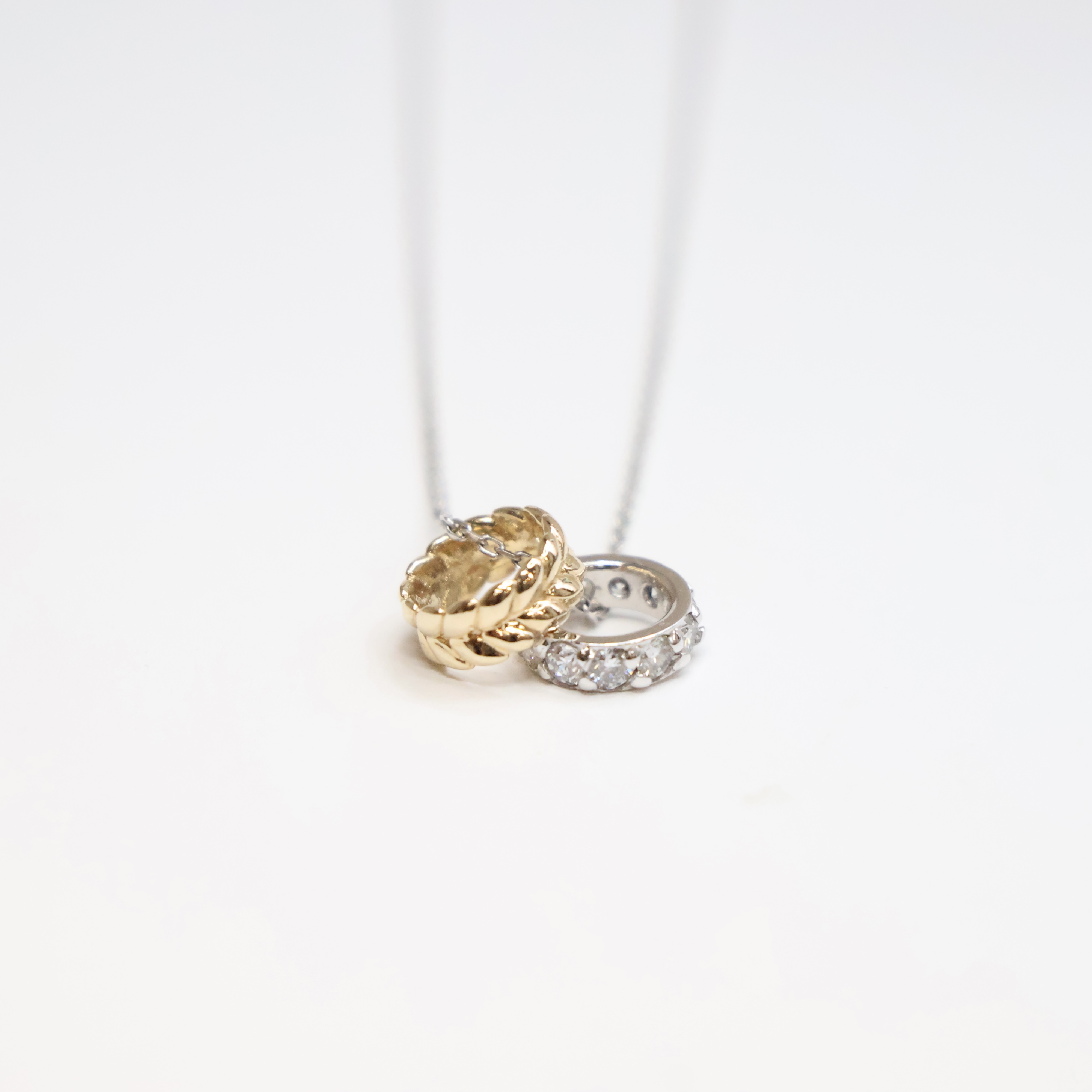 LEAF NECKLACE (Lab diamond)