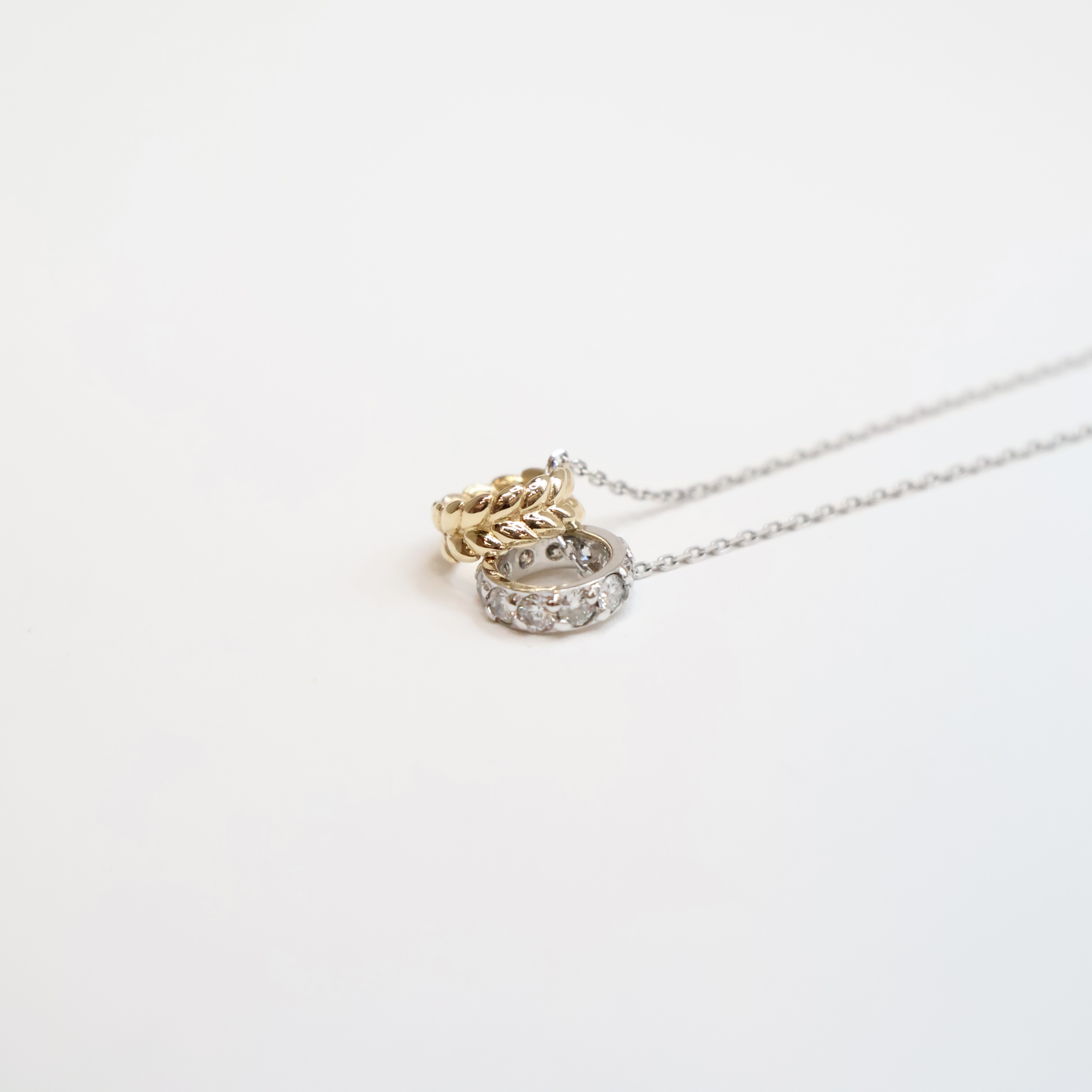 LEAF NECKLACE (Lab diamond)