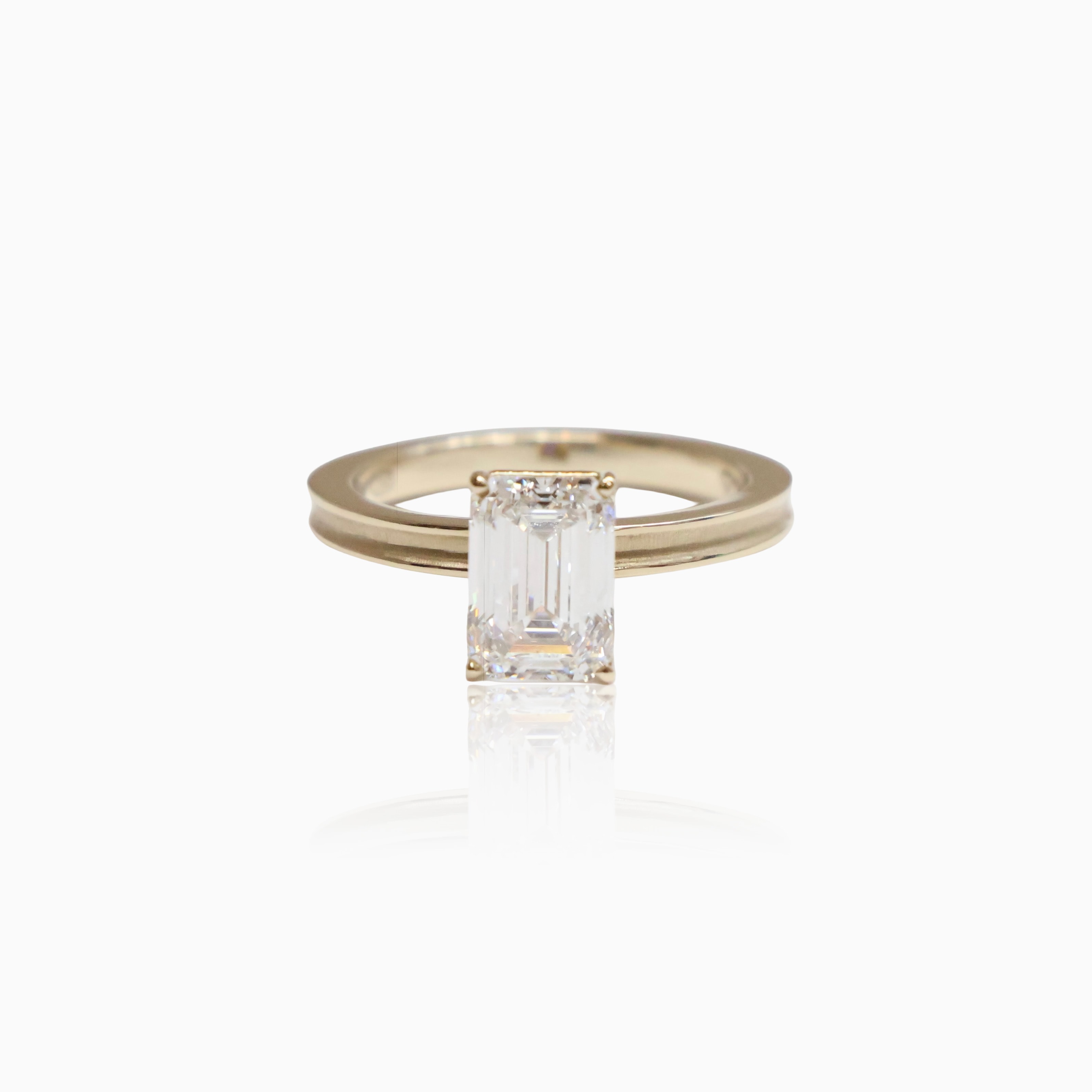 Shine Emeraldcut ring(2ct Lab diamond)