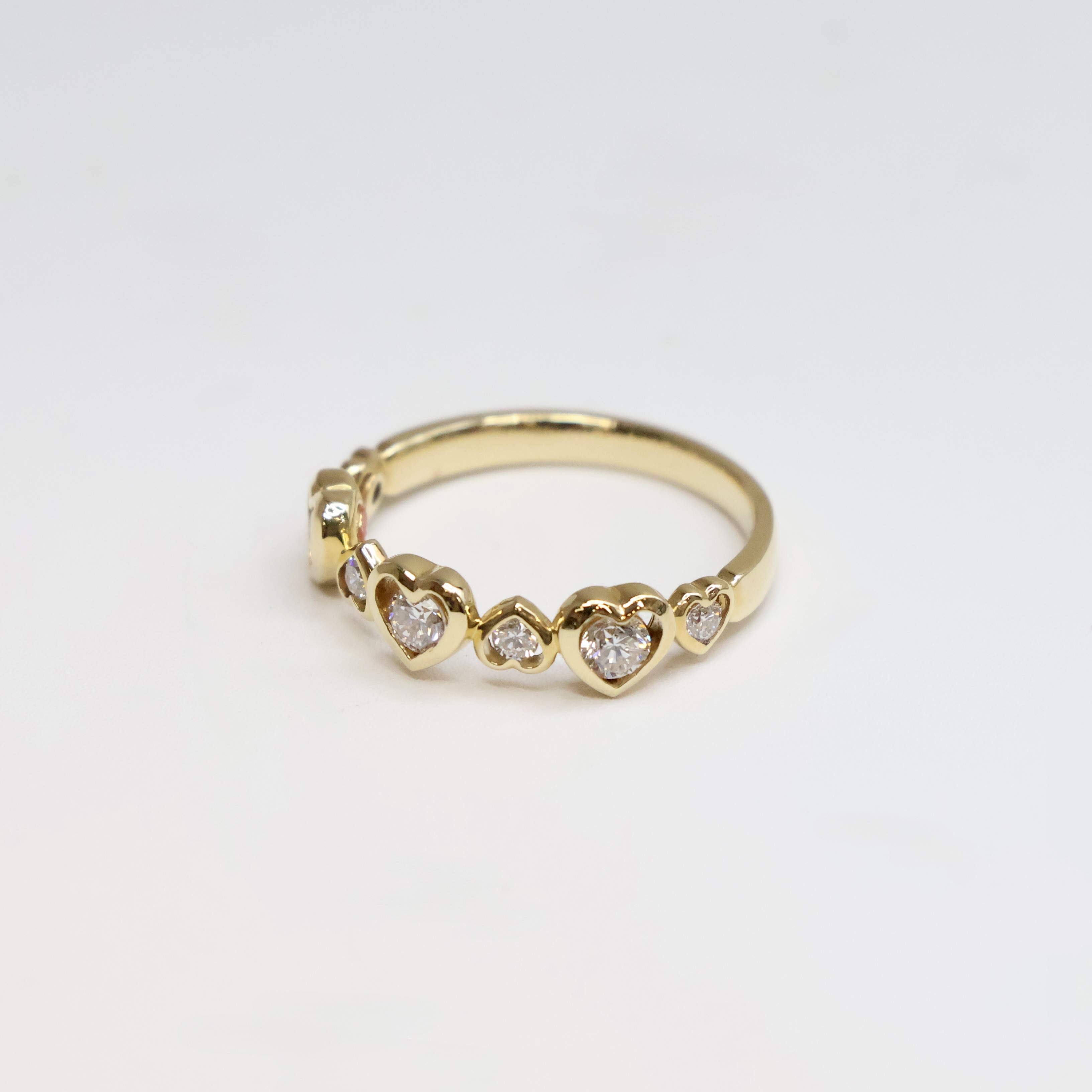Half Heart Ring (Lab diamond)