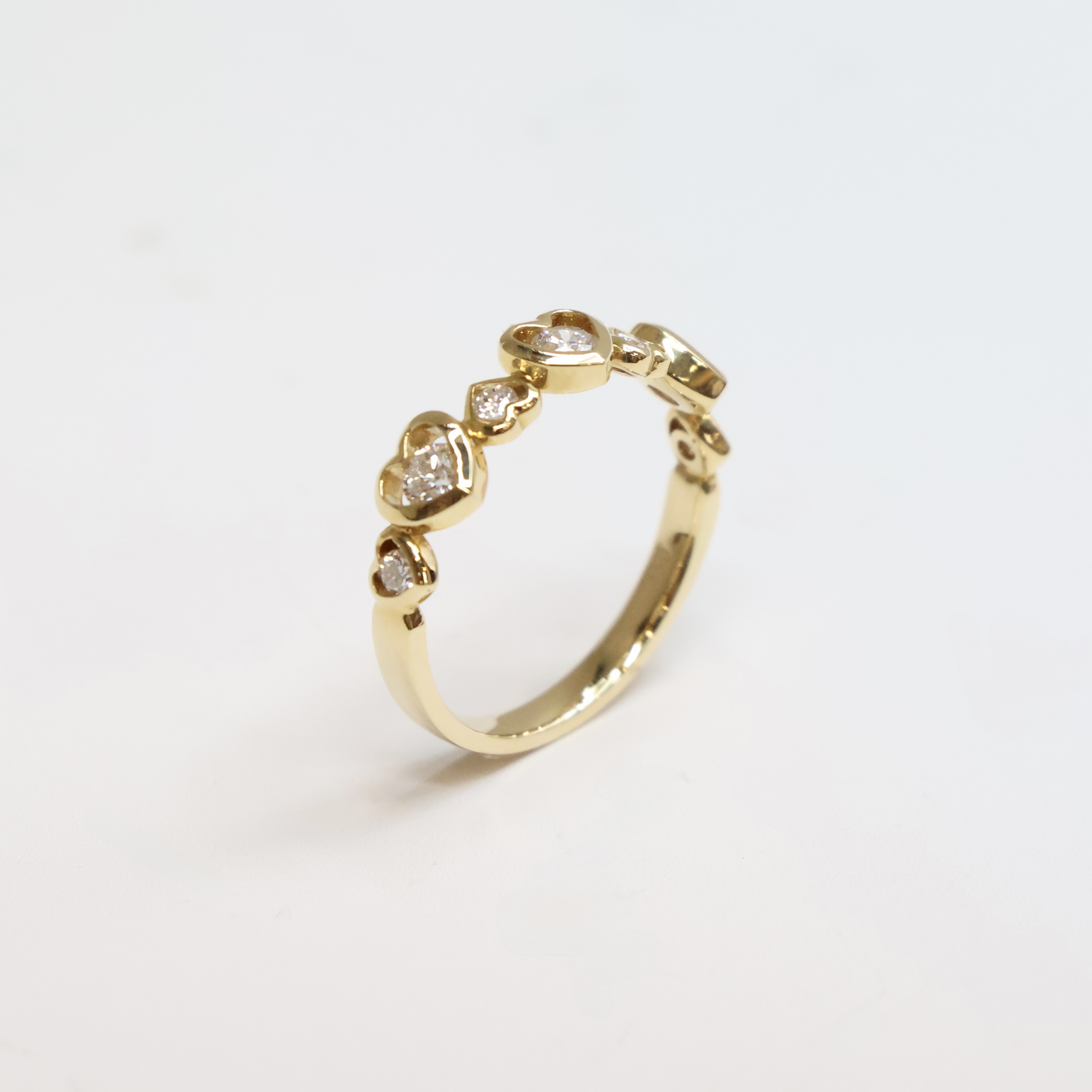 Half Heart Ring (Lab diamond)