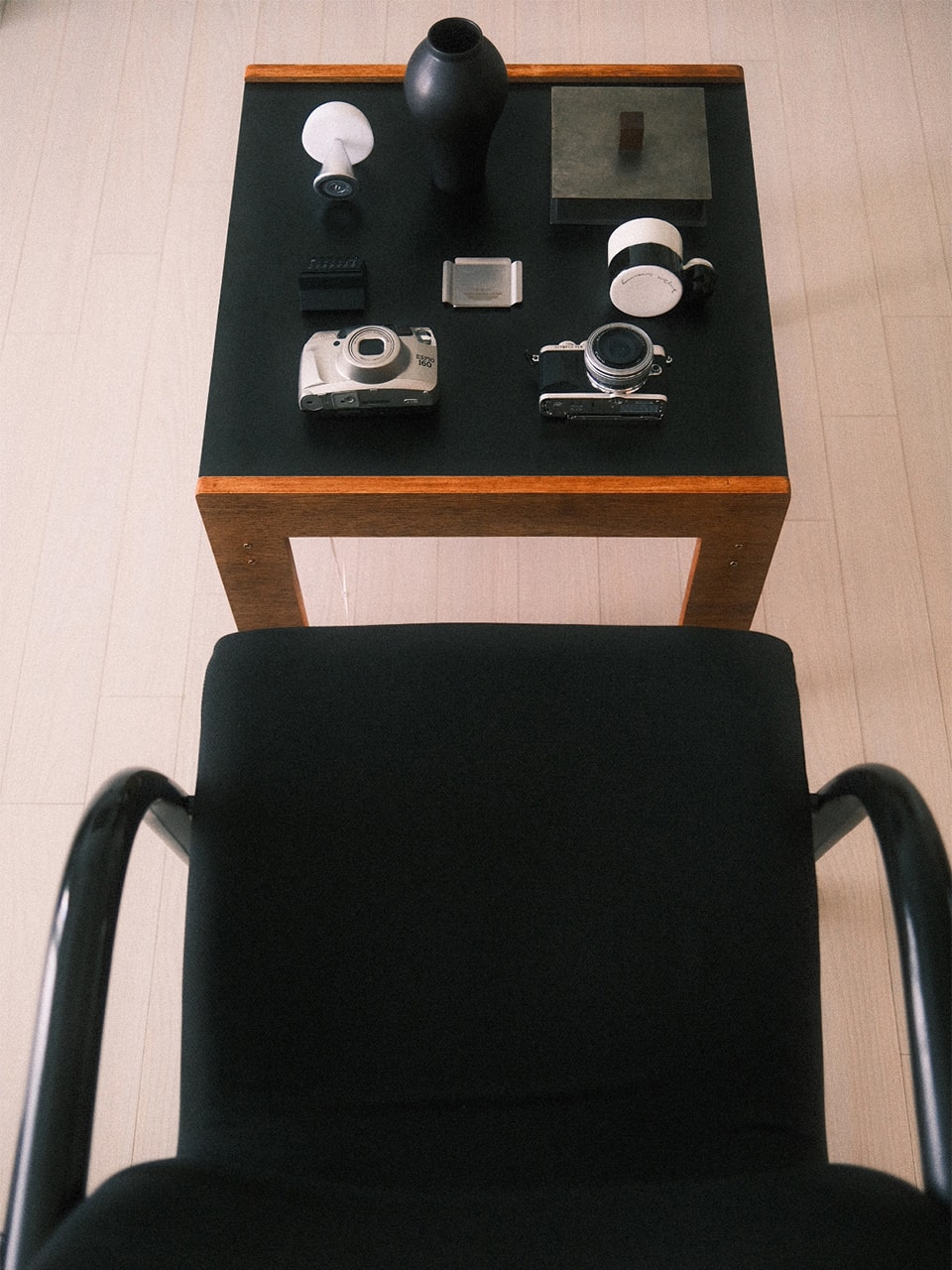 Wings sliding table (윙즈 슬라이딩 테이블)