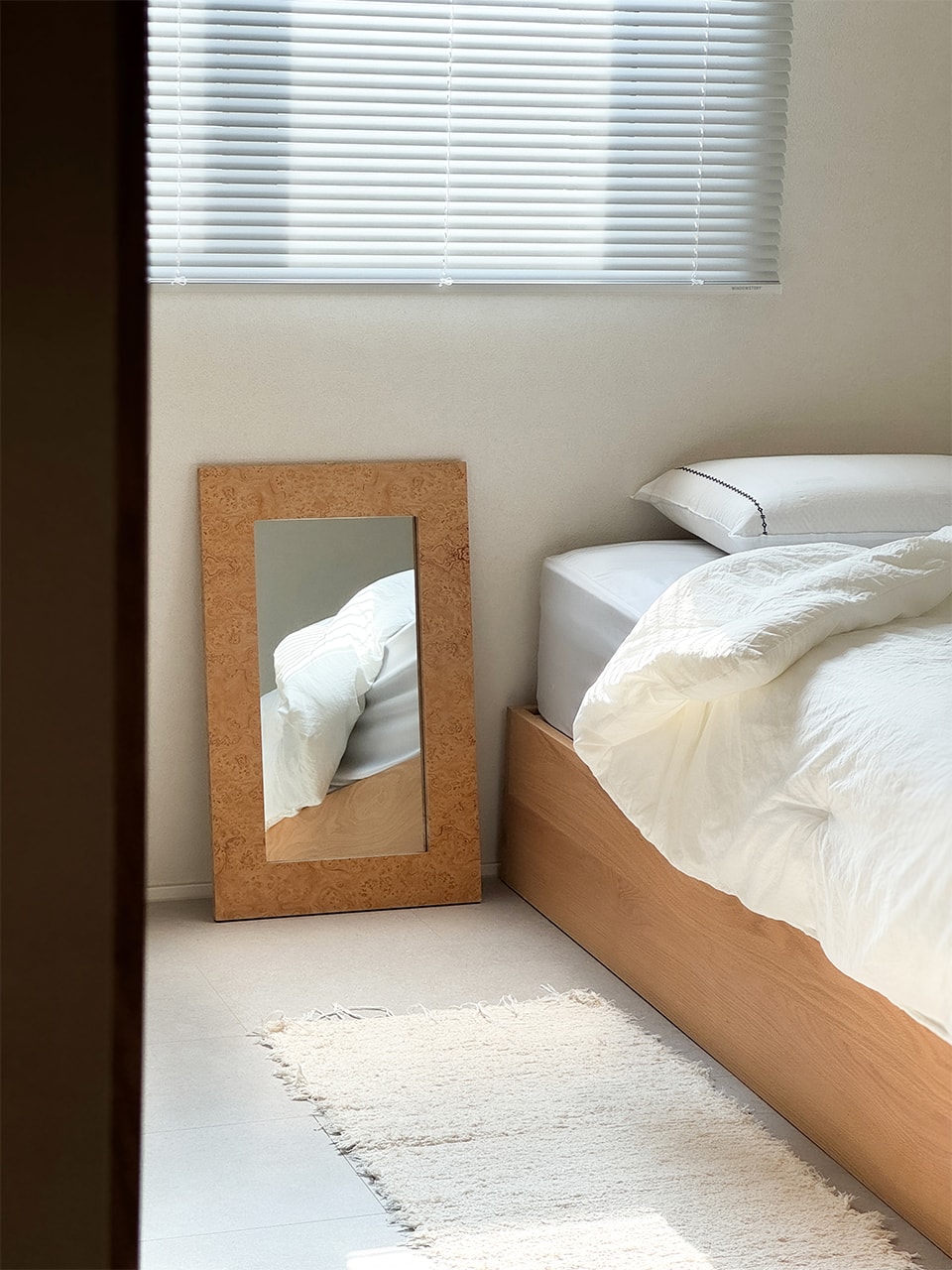 Briar burl wood mirror (브리어 벌우드 미러)