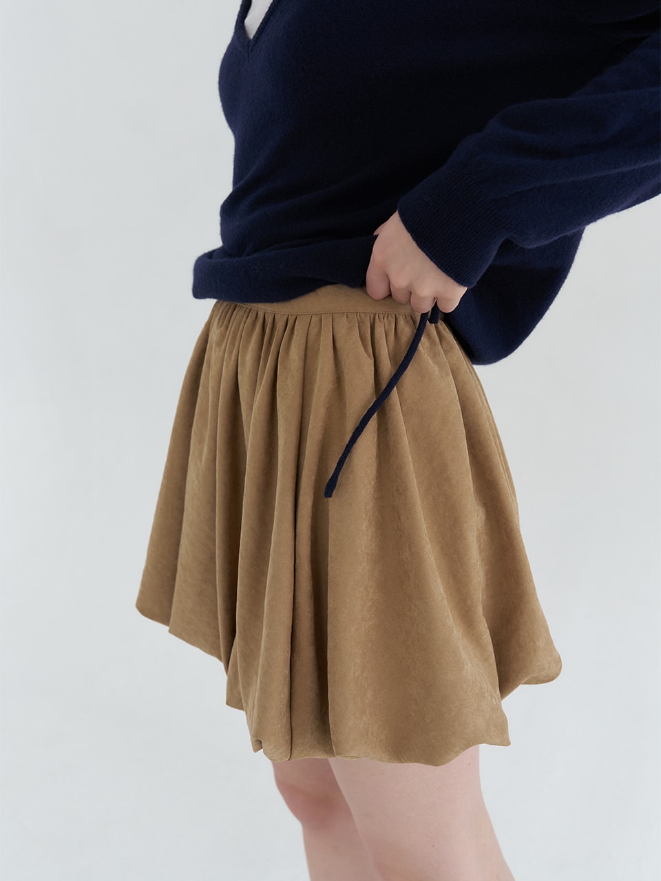 FAUX SUEDE BALLOON MINI SKIRT_BEIGE