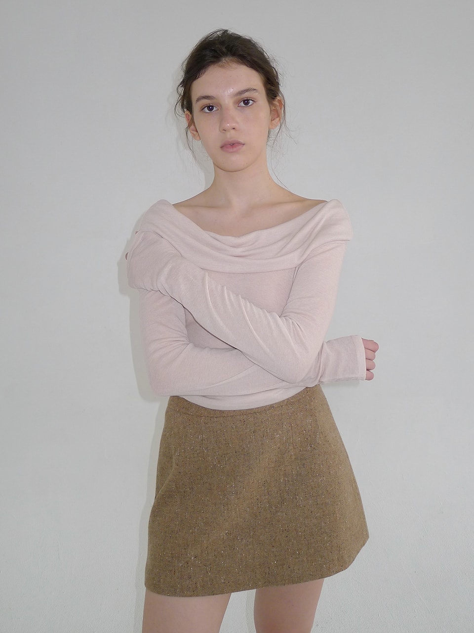 DRAPE OFF-SHOULDER LONG SLEEVE T-SHIRT_2COLOR