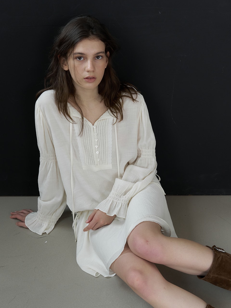LACE PINTUCK ONEPIECE_IVORY
