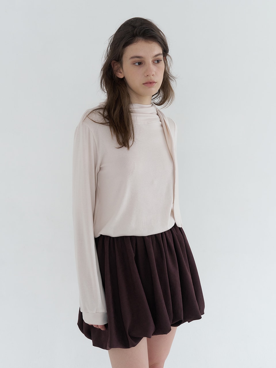 DRAPE RIBBON NECK T-SHIRT_2COLOR