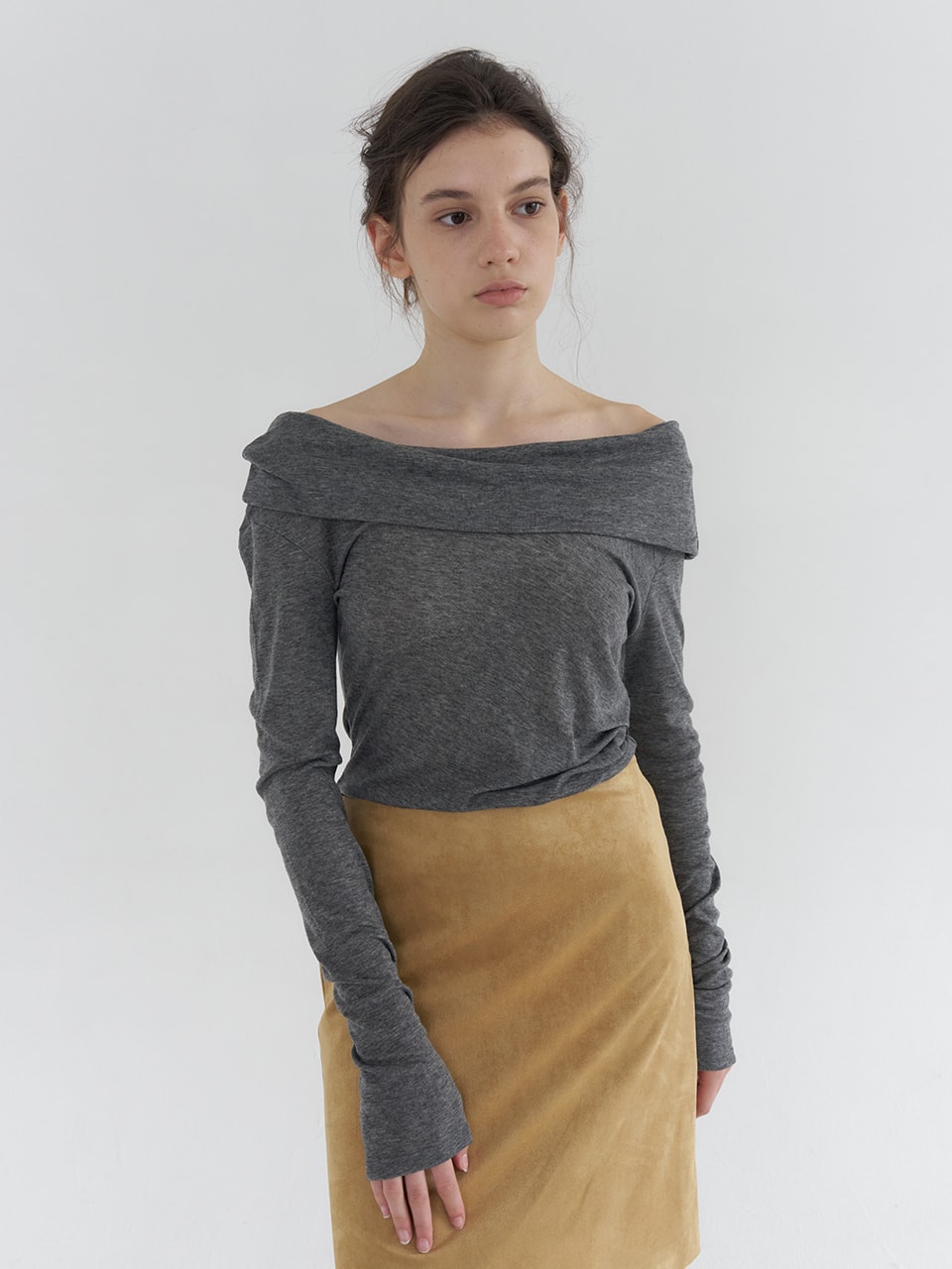 DRAPE OFF-SHOULDER LONG SLEEVE T-SHIRT_2COLOR