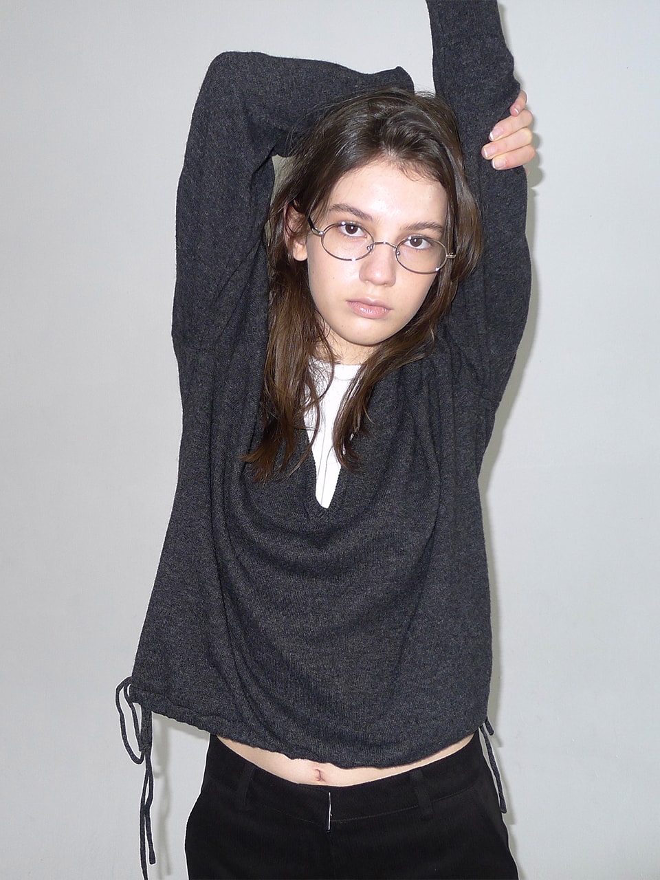 DEEP V-NECK STRING WOOL BLENDED KNIT_CHARCOAL