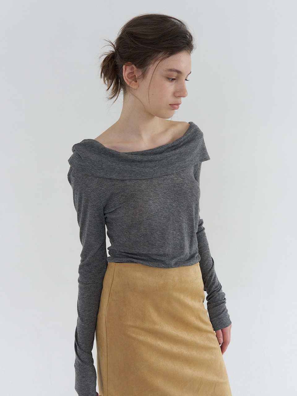 DRAPE OFF-SHOULDER LONG SLEEVE T-SHIRT_2COLOR