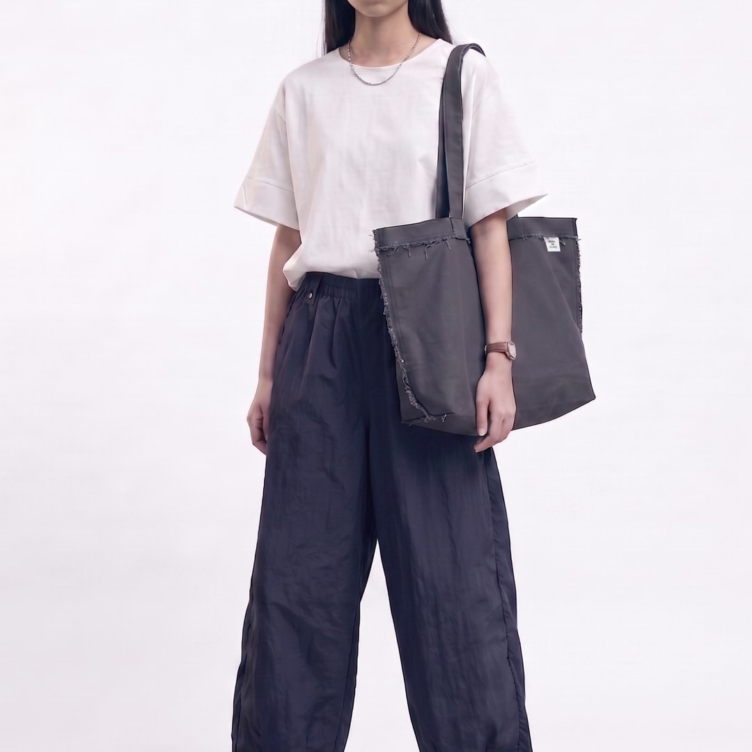 Fray Bag grey