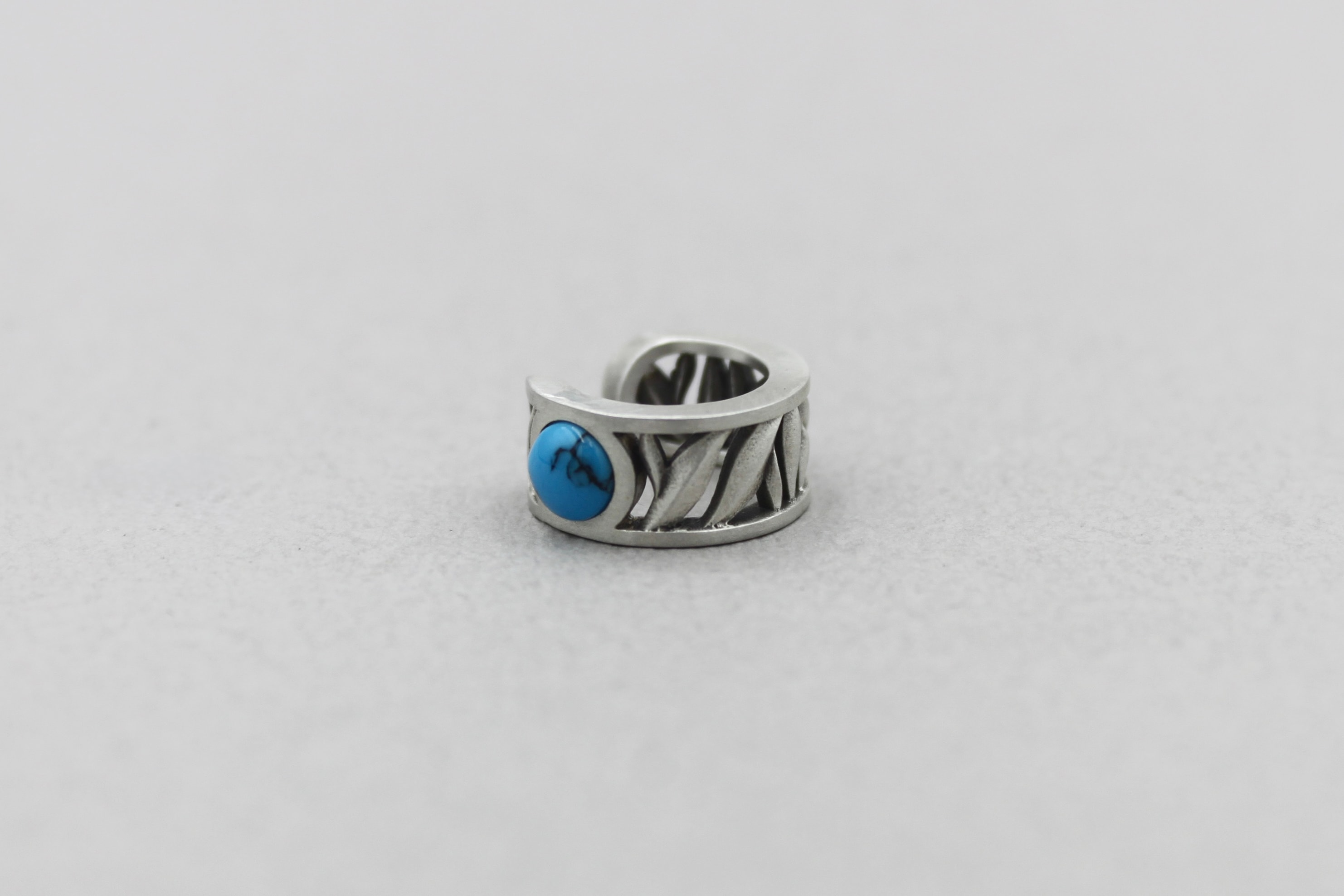 GAZE-CUFF
