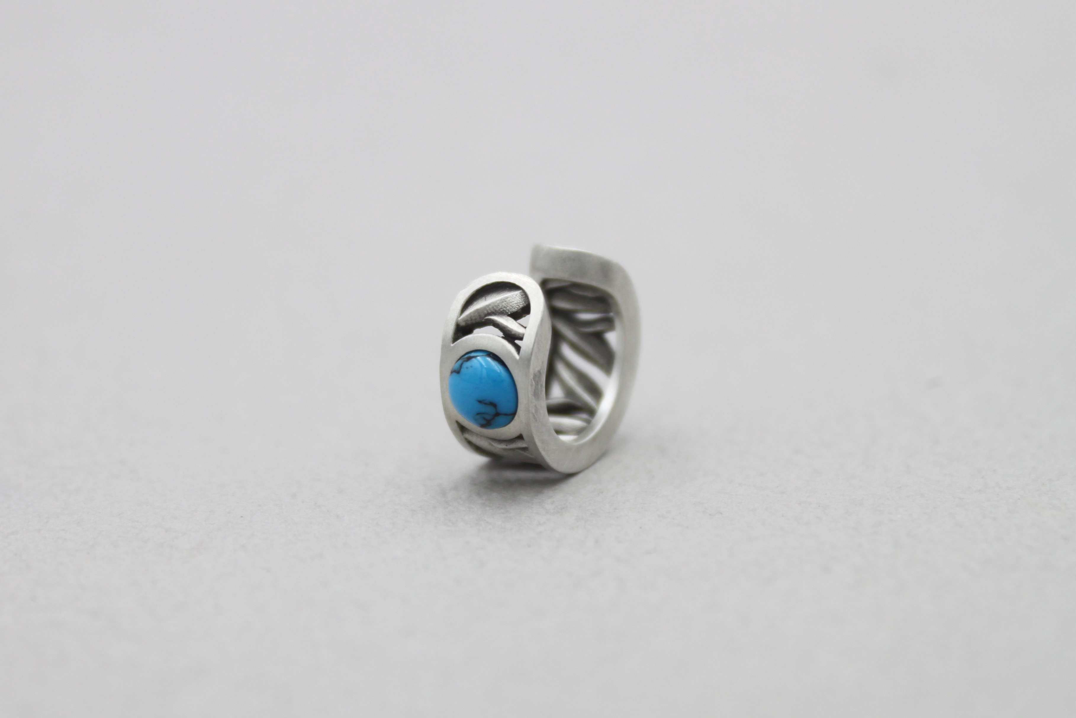 GAZE-CUFF