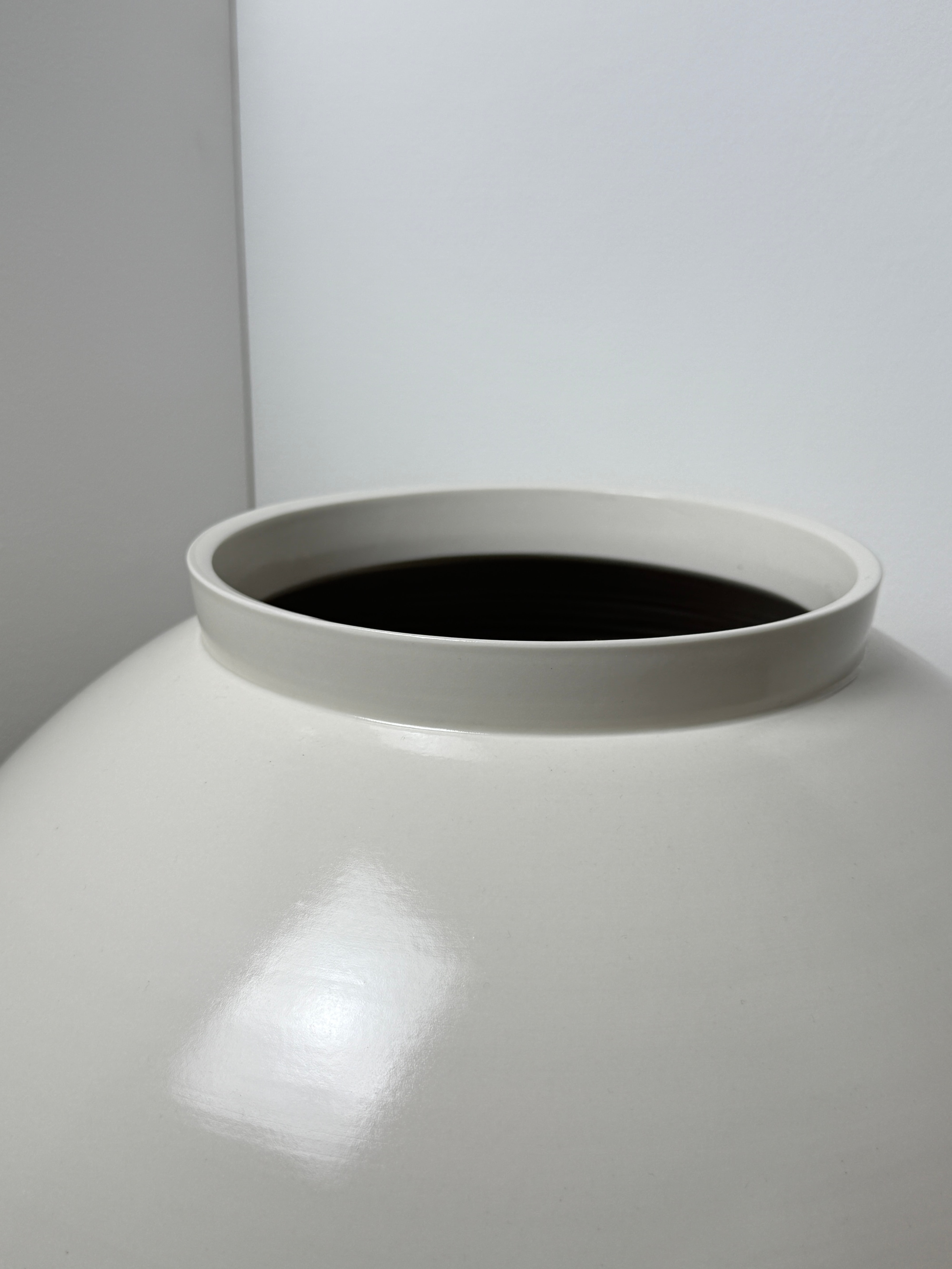 Moon Jar / Black 검정