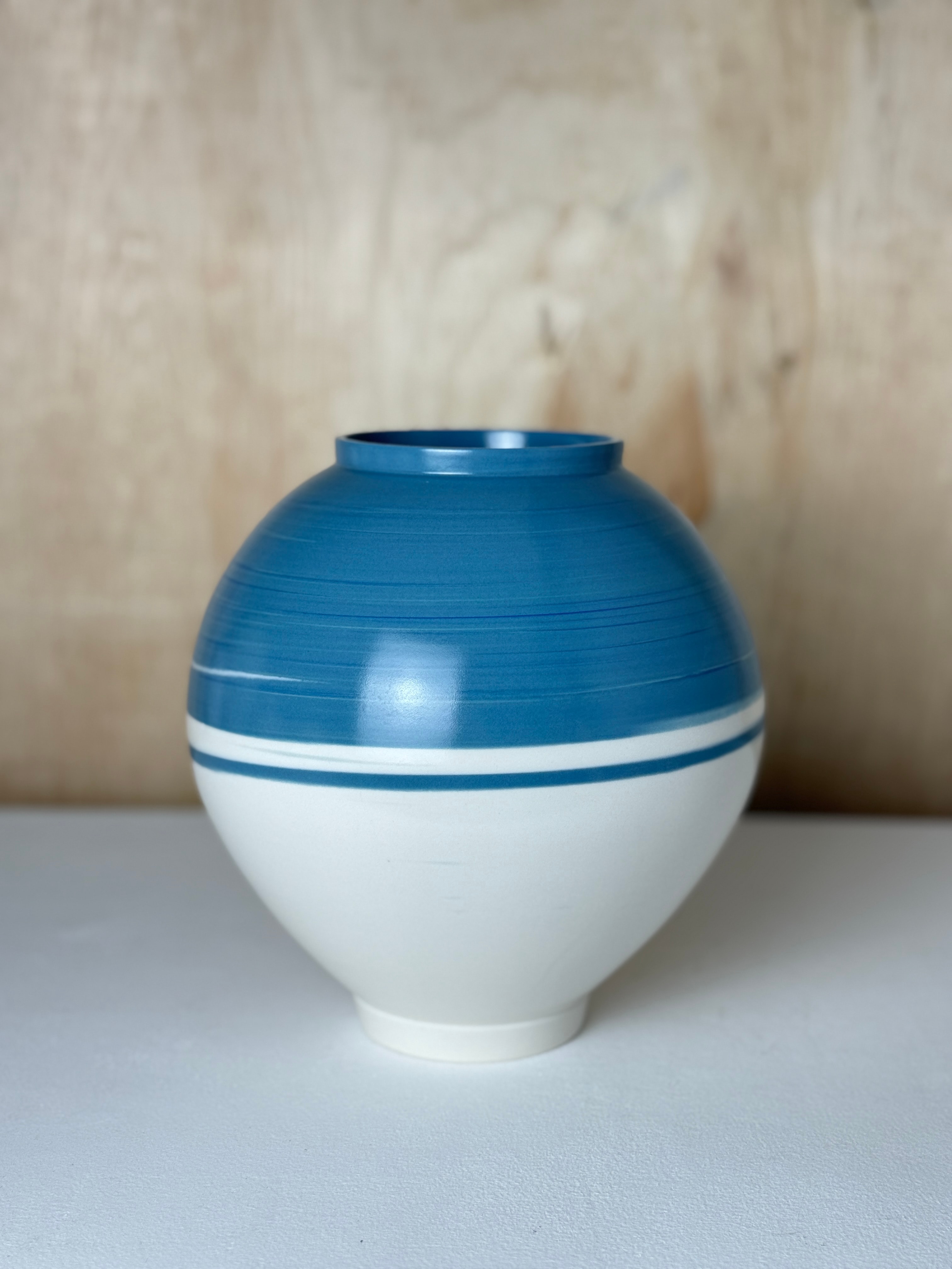 Moon jar