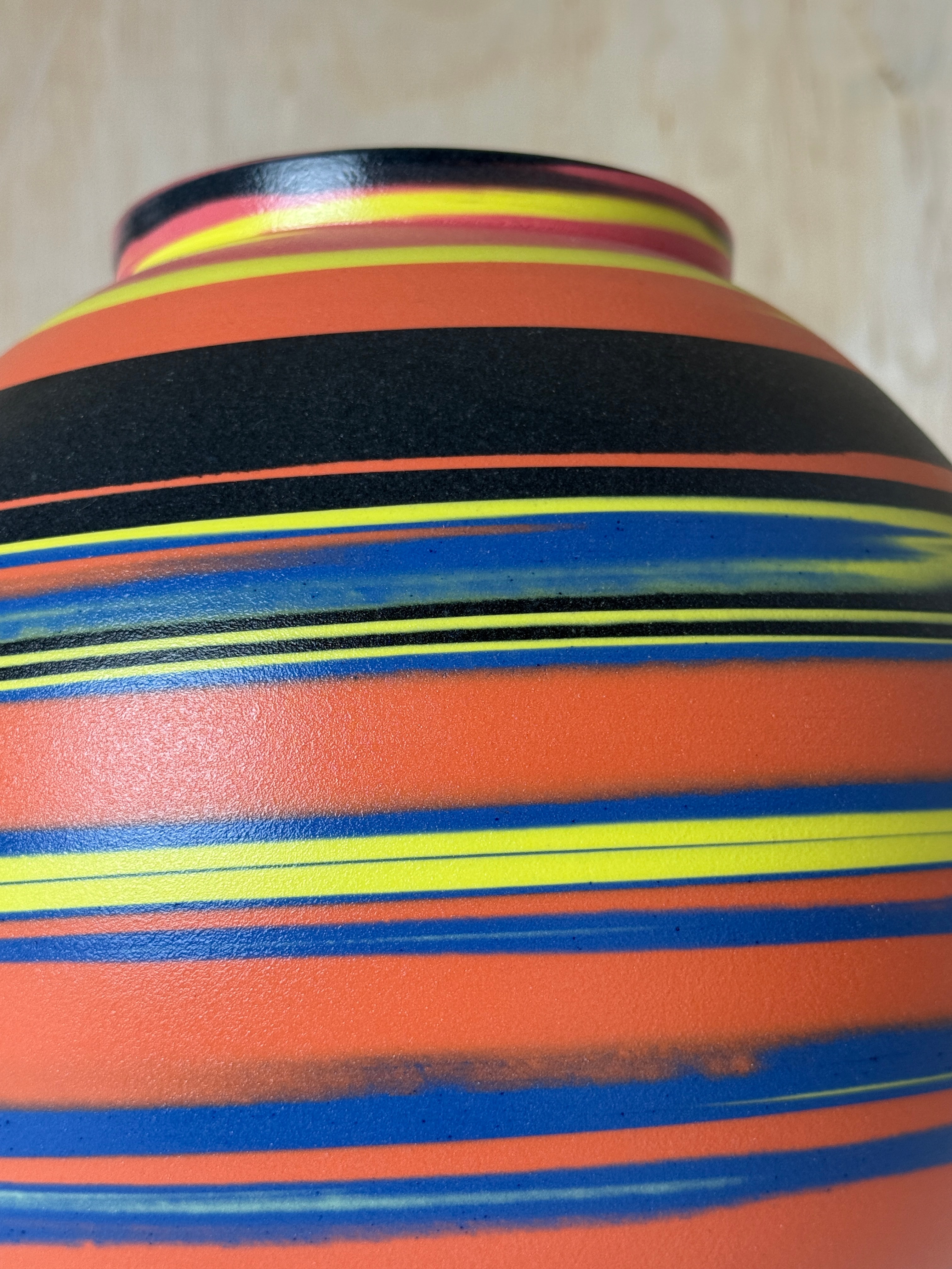 Moon jar