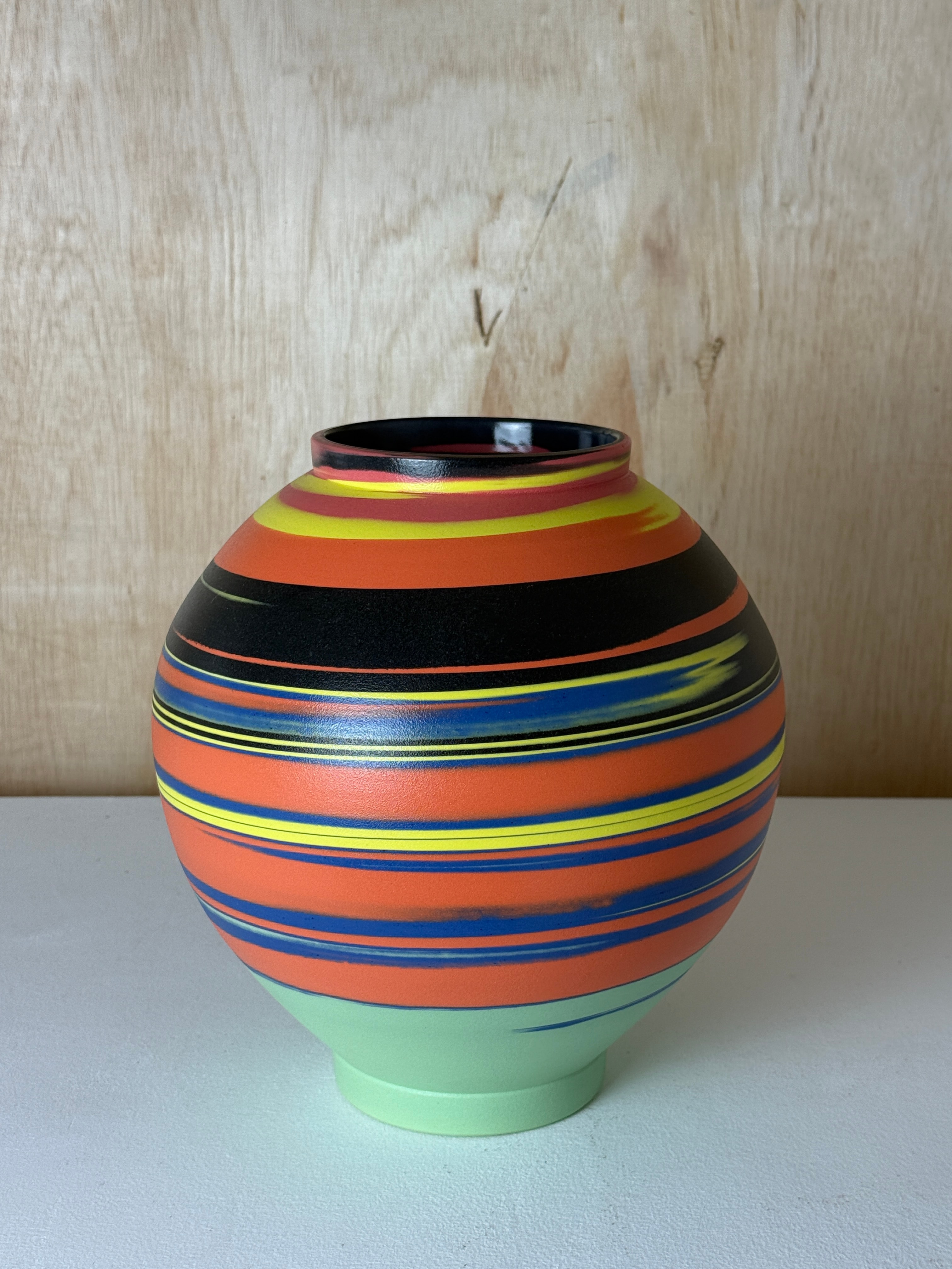 Moon jar