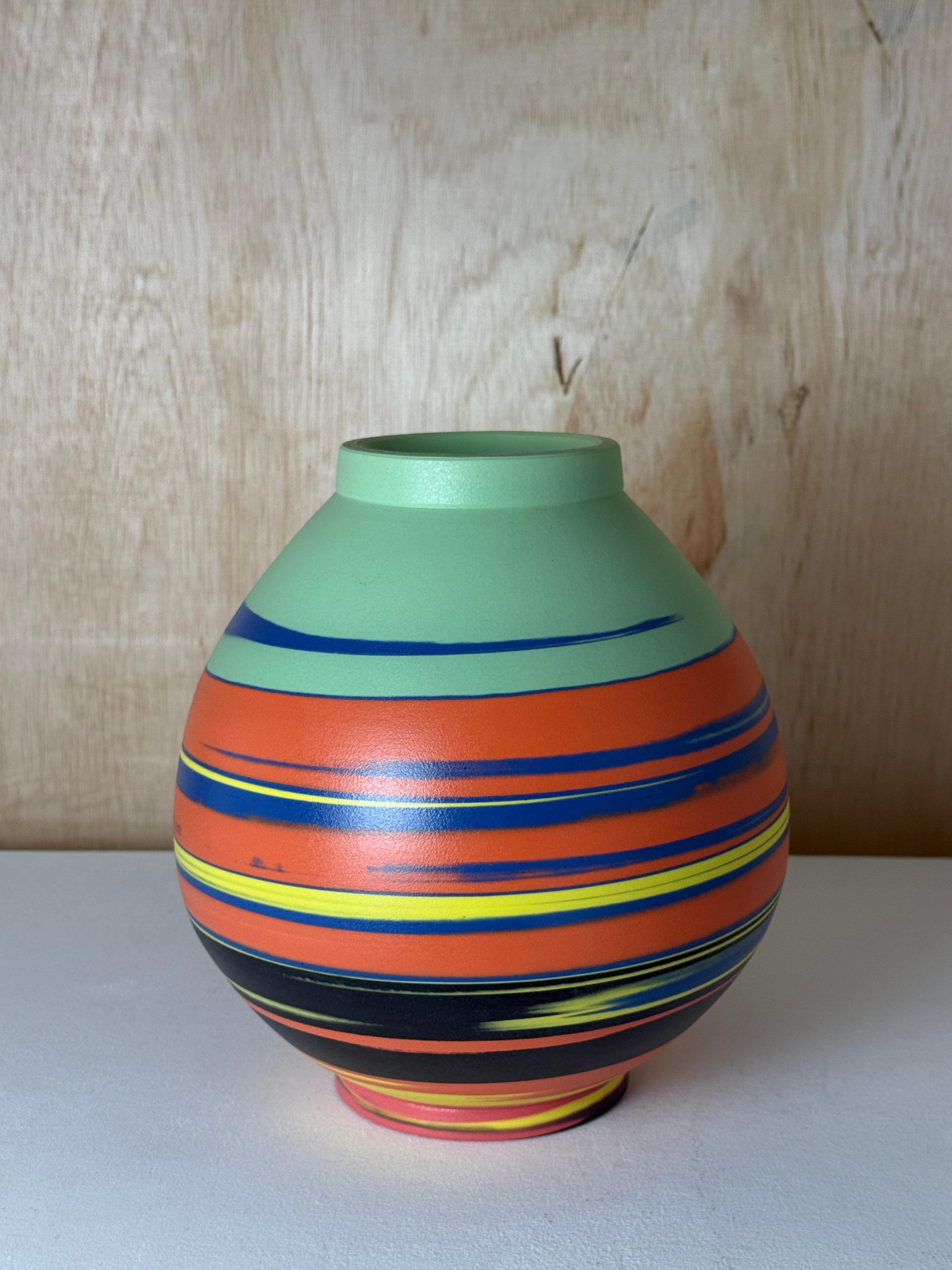 Moon jar