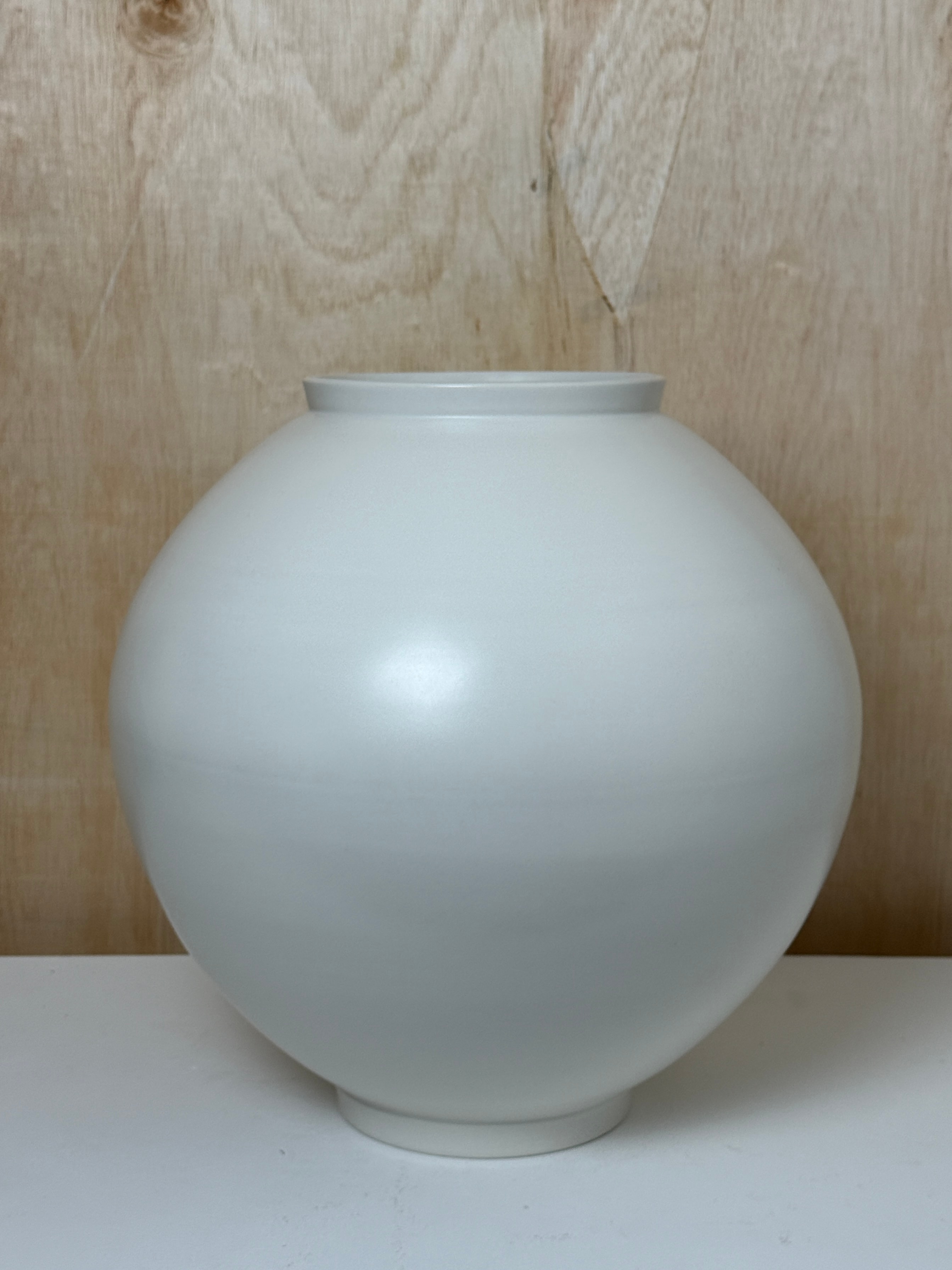 Moon Jar / Matt