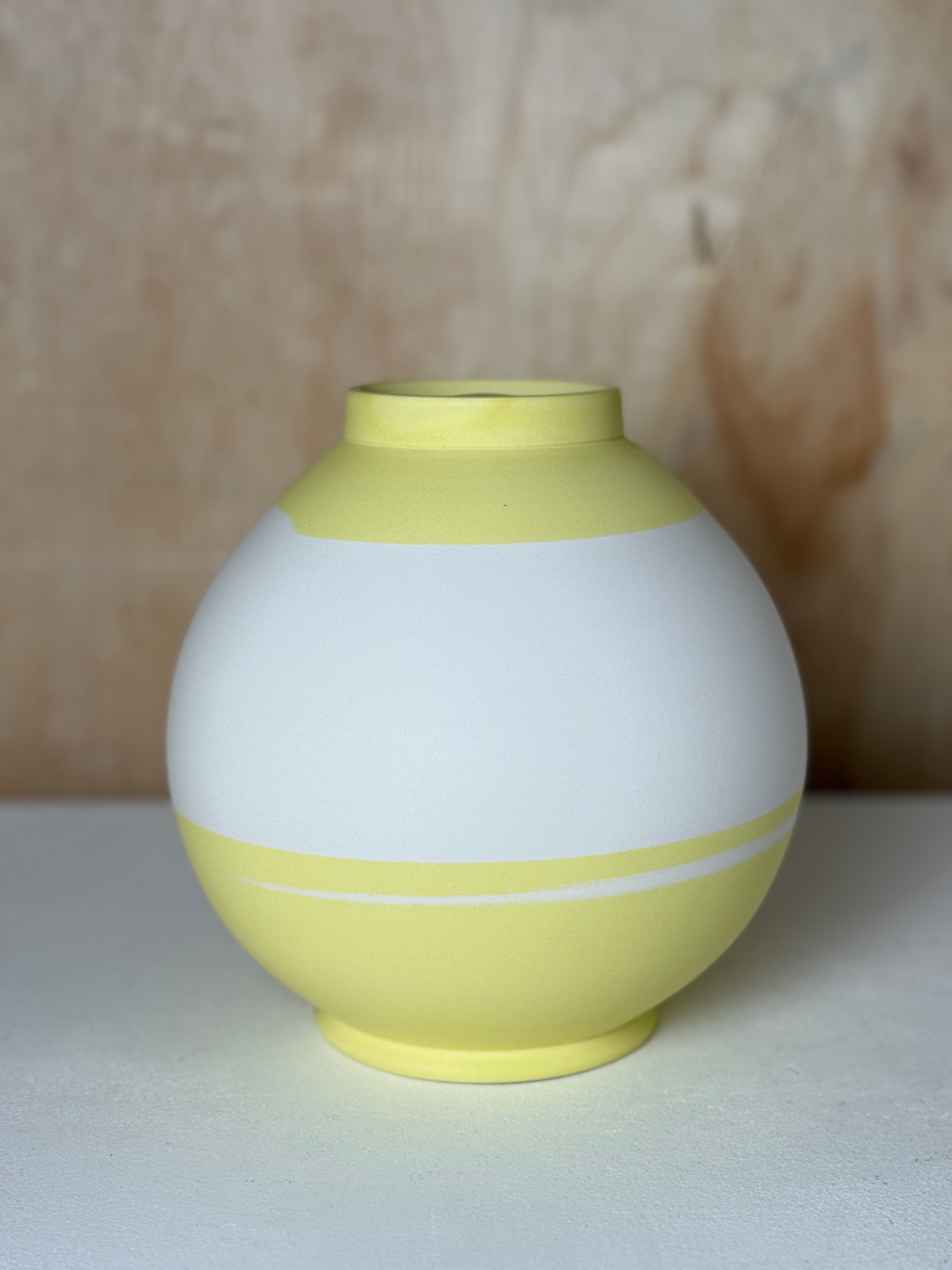 Moon jar