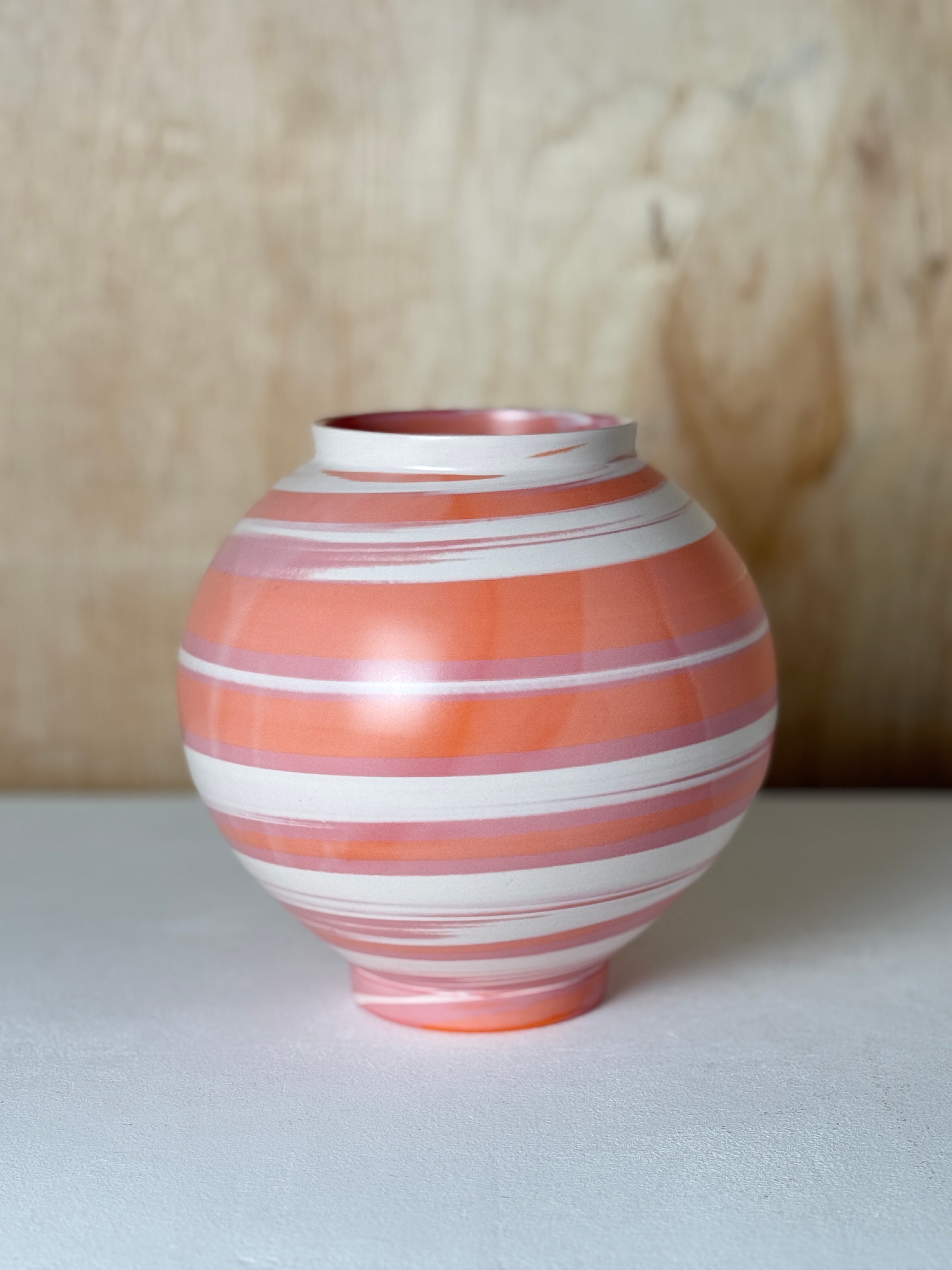 Moon jar