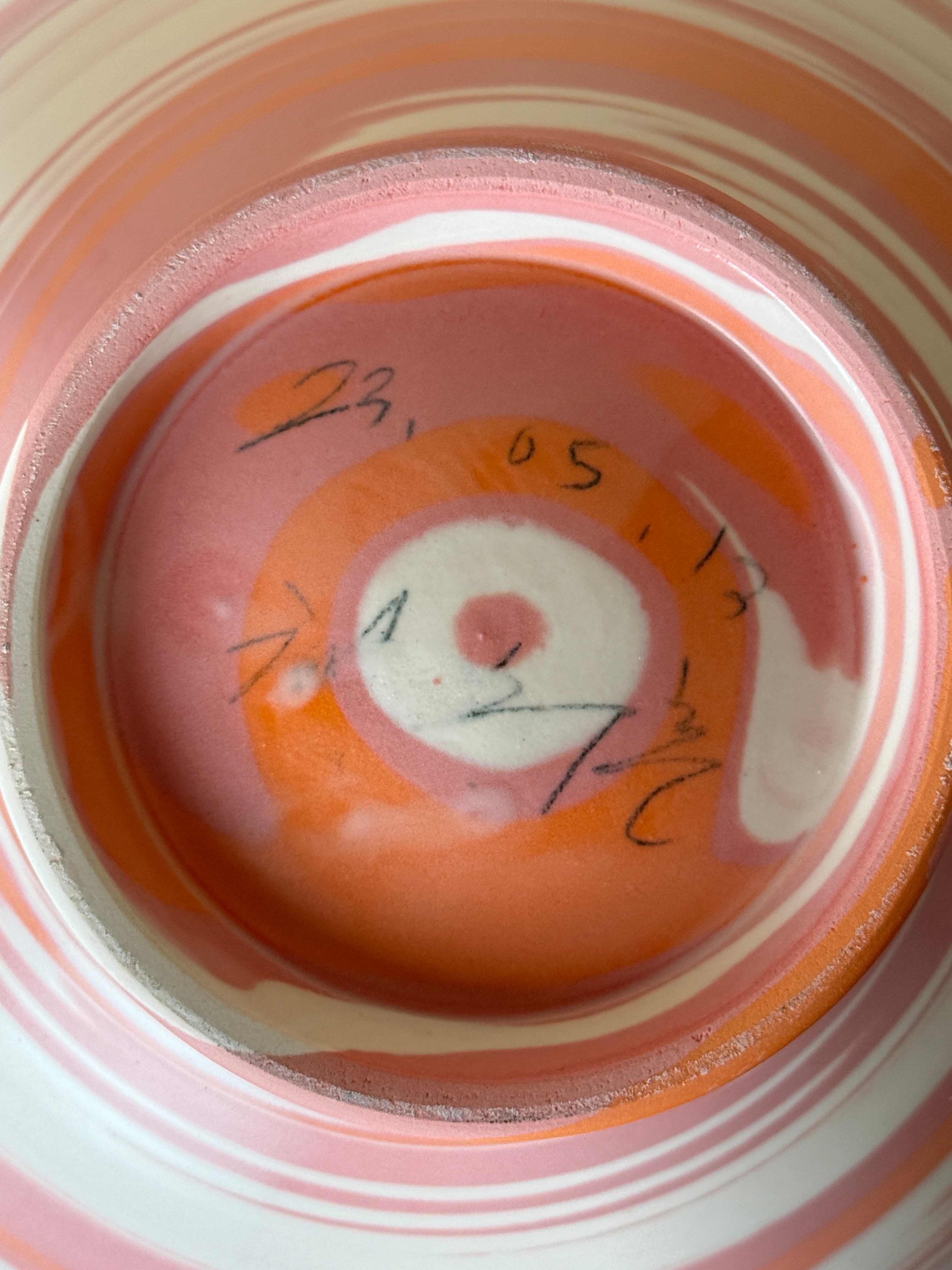 Moon jar
