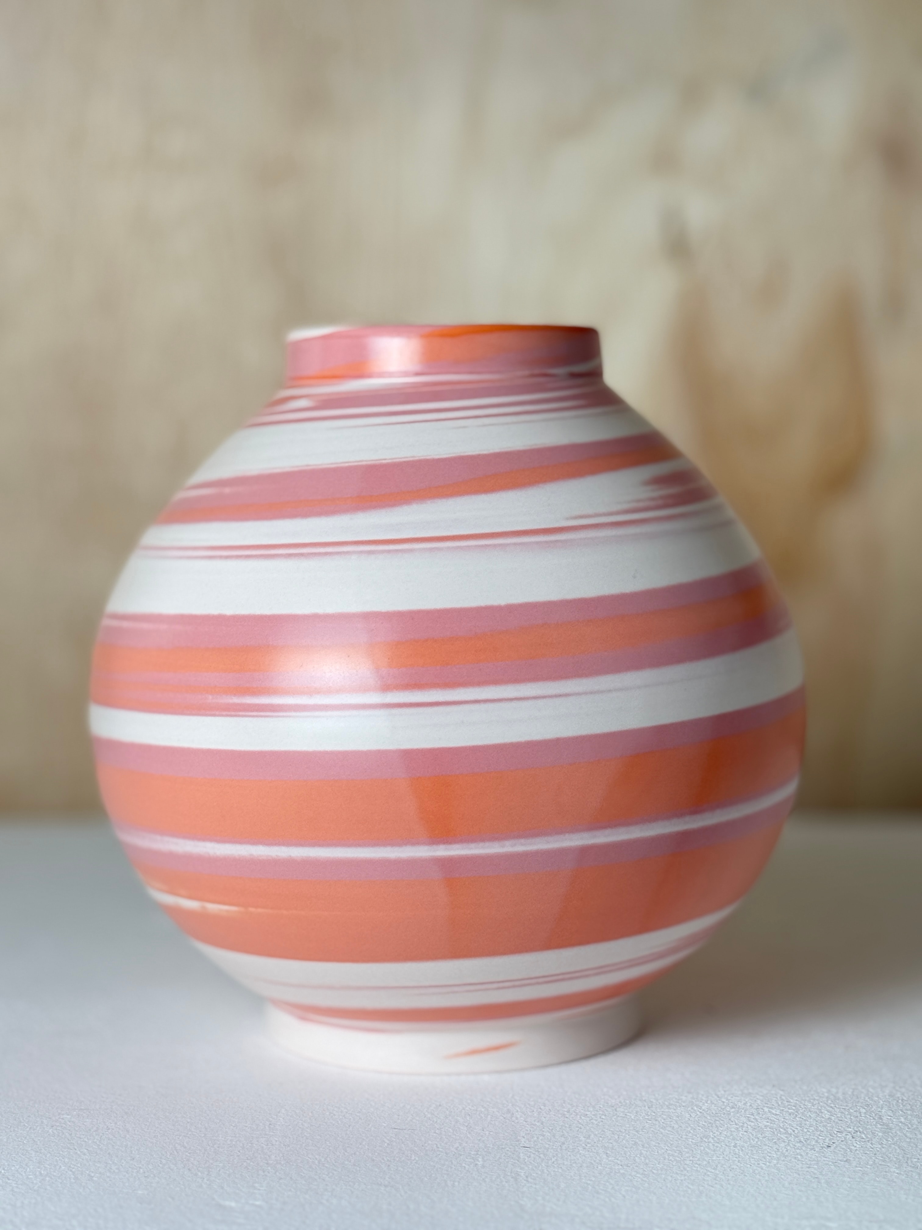 Moon jar