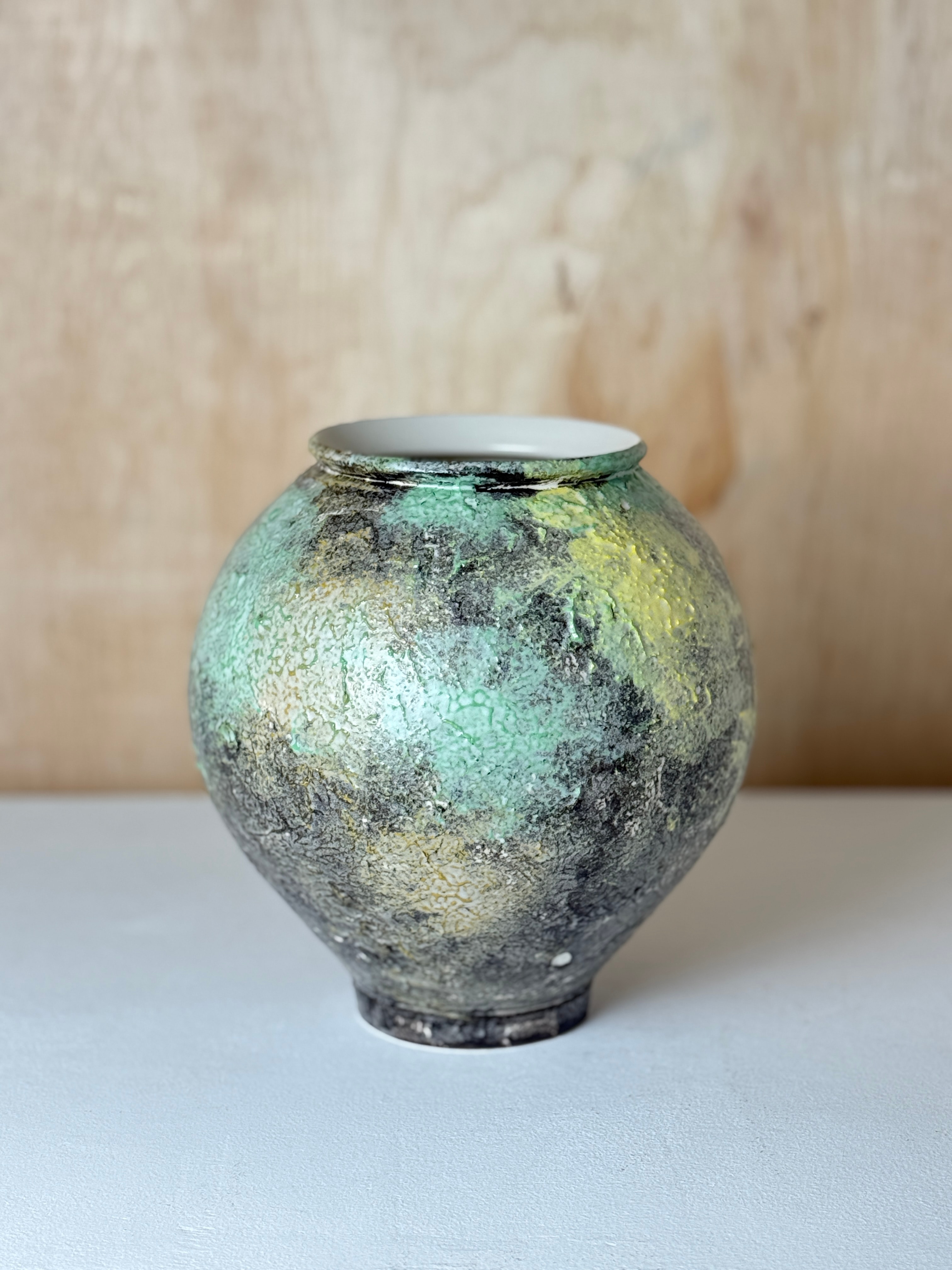 Moon jar