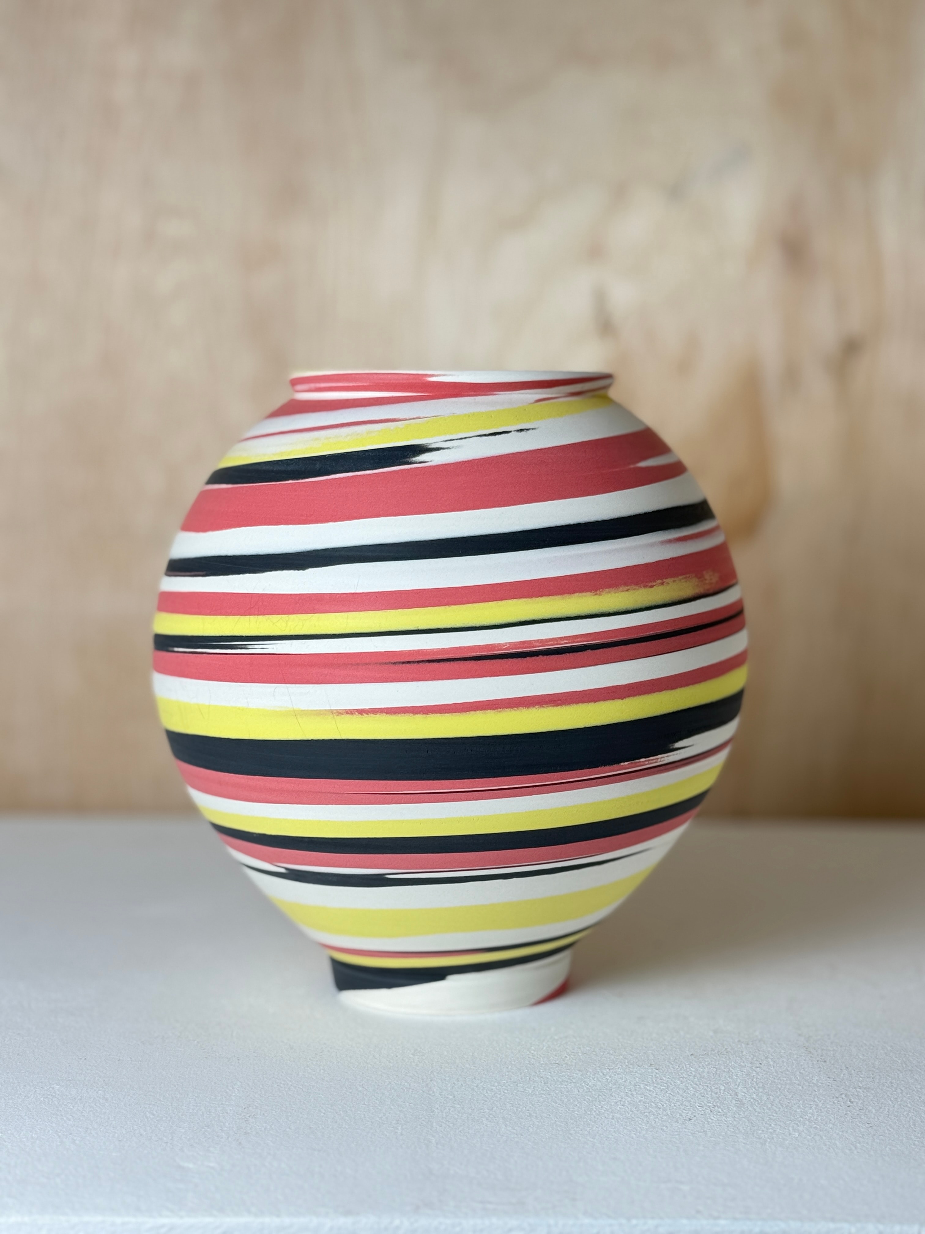 Moon jar
