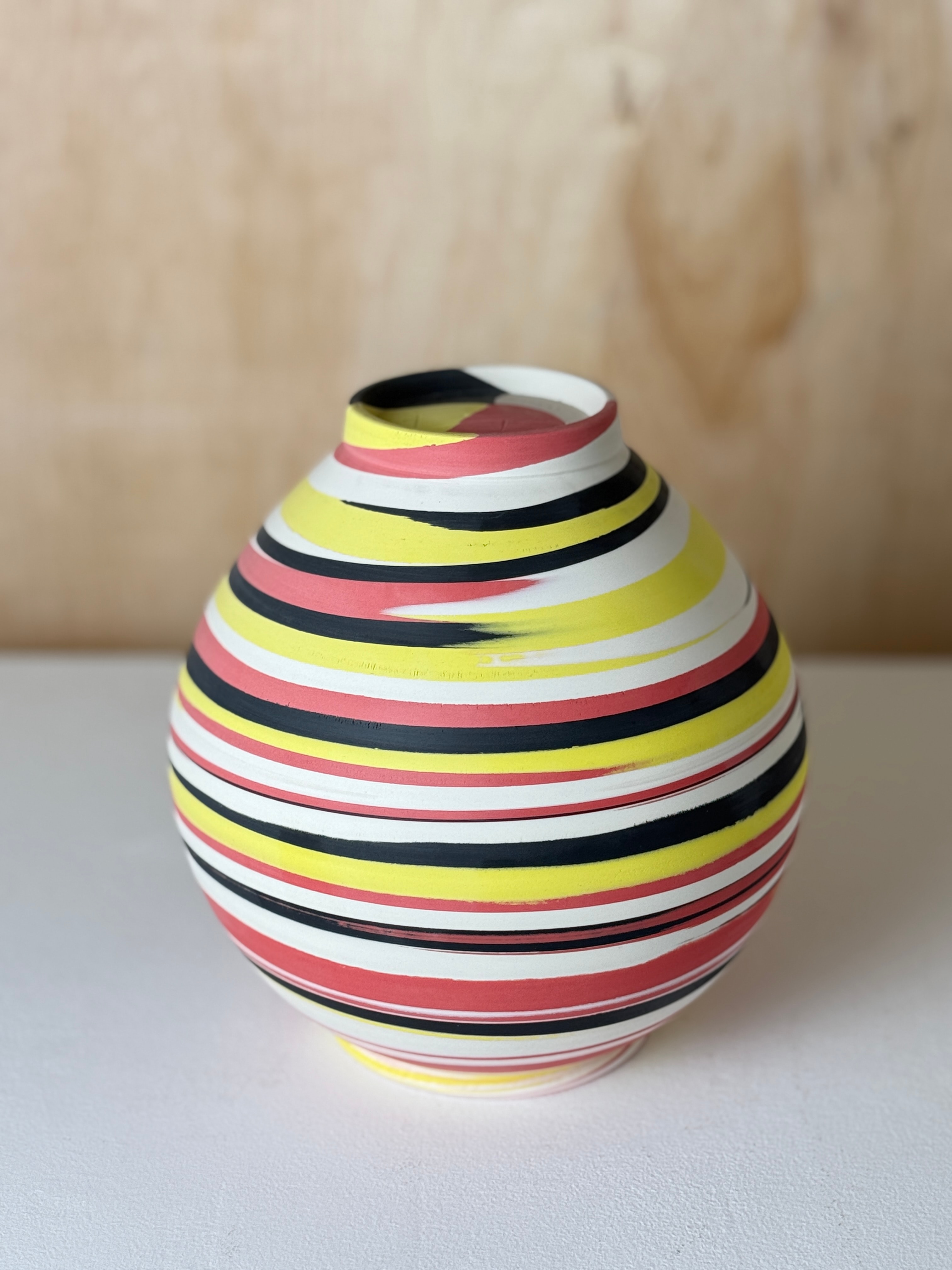 Moon jar