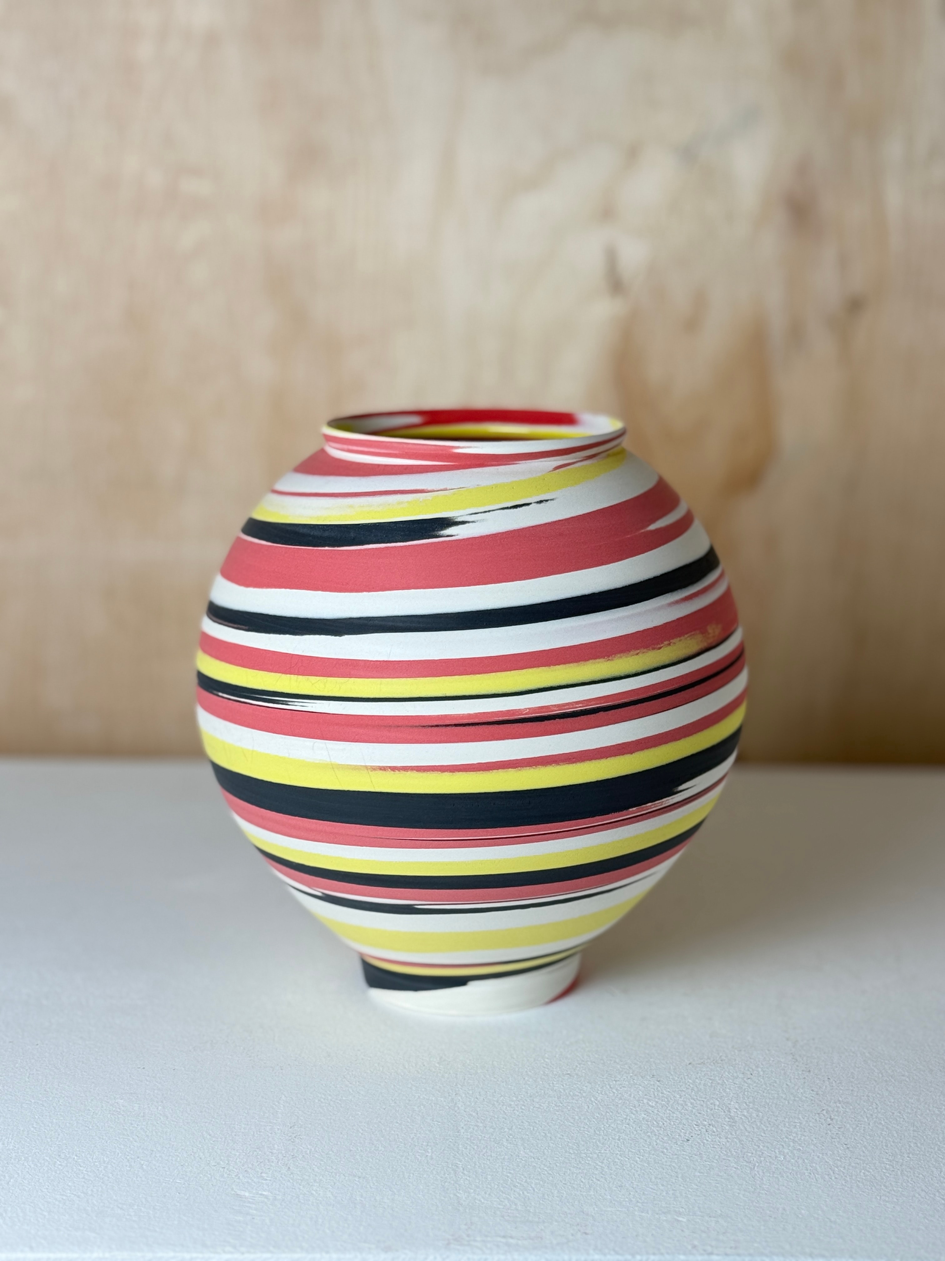 Moon jar