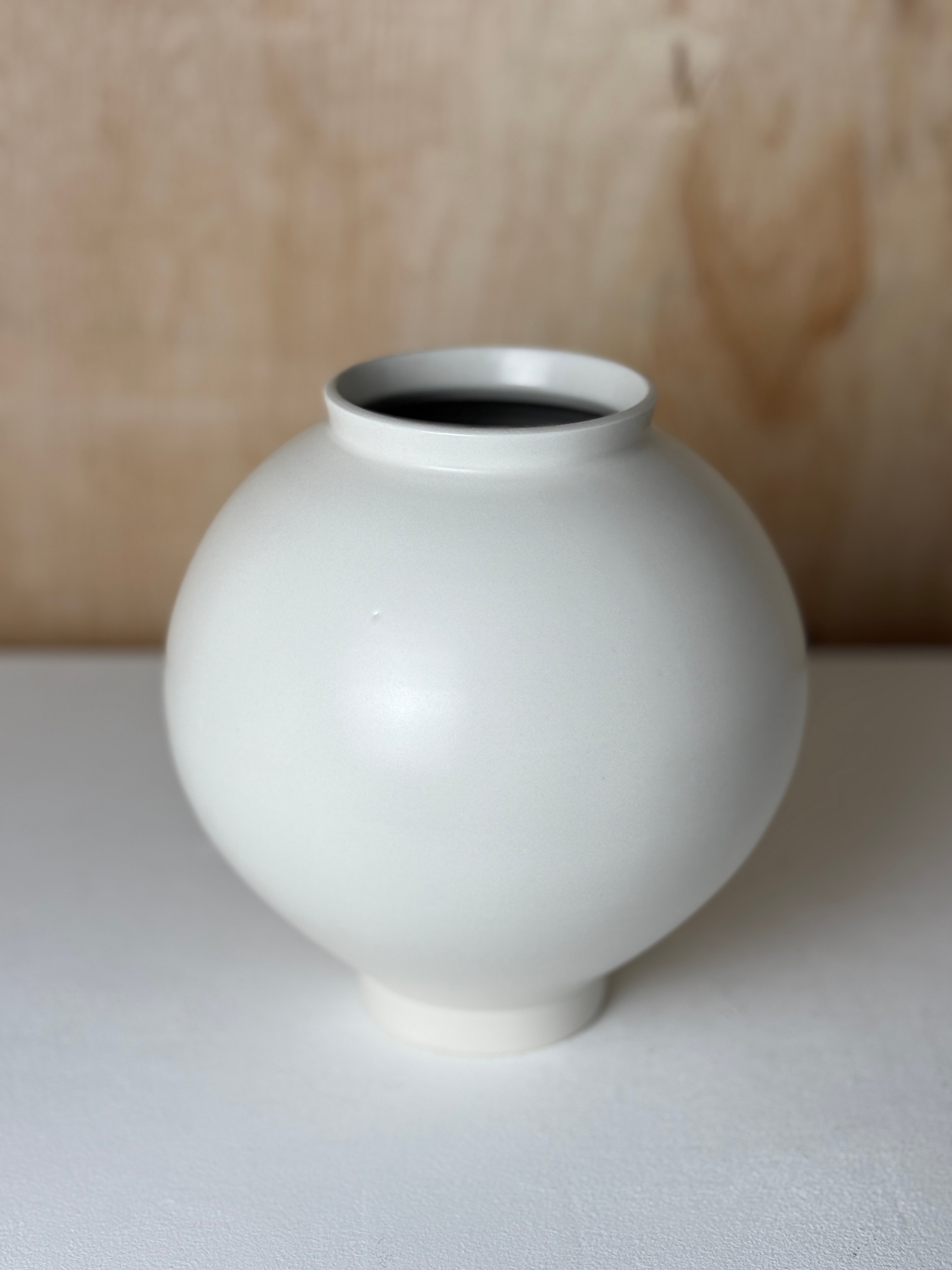 Moon Jar / Matt