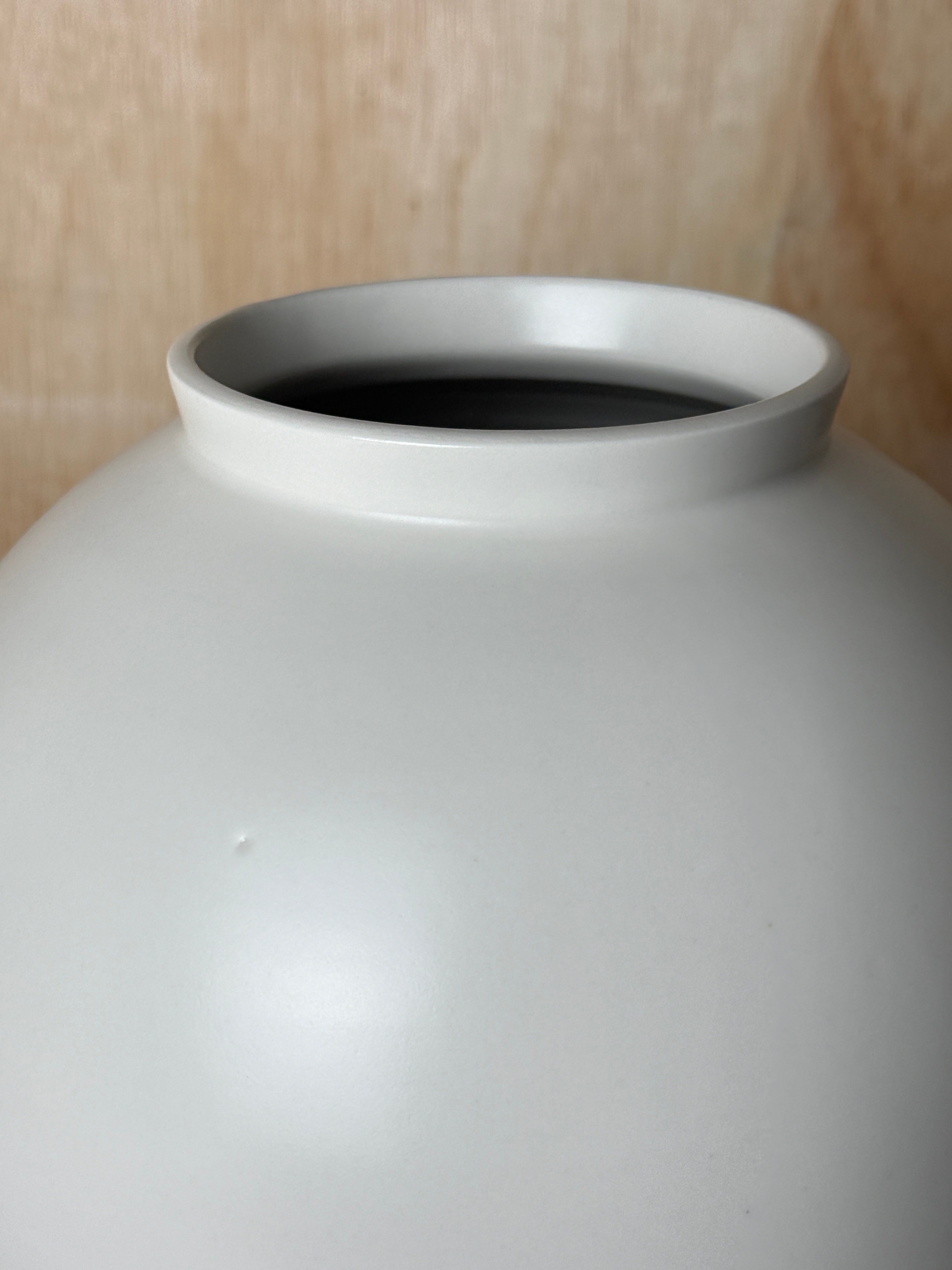Moon Jar / Matt