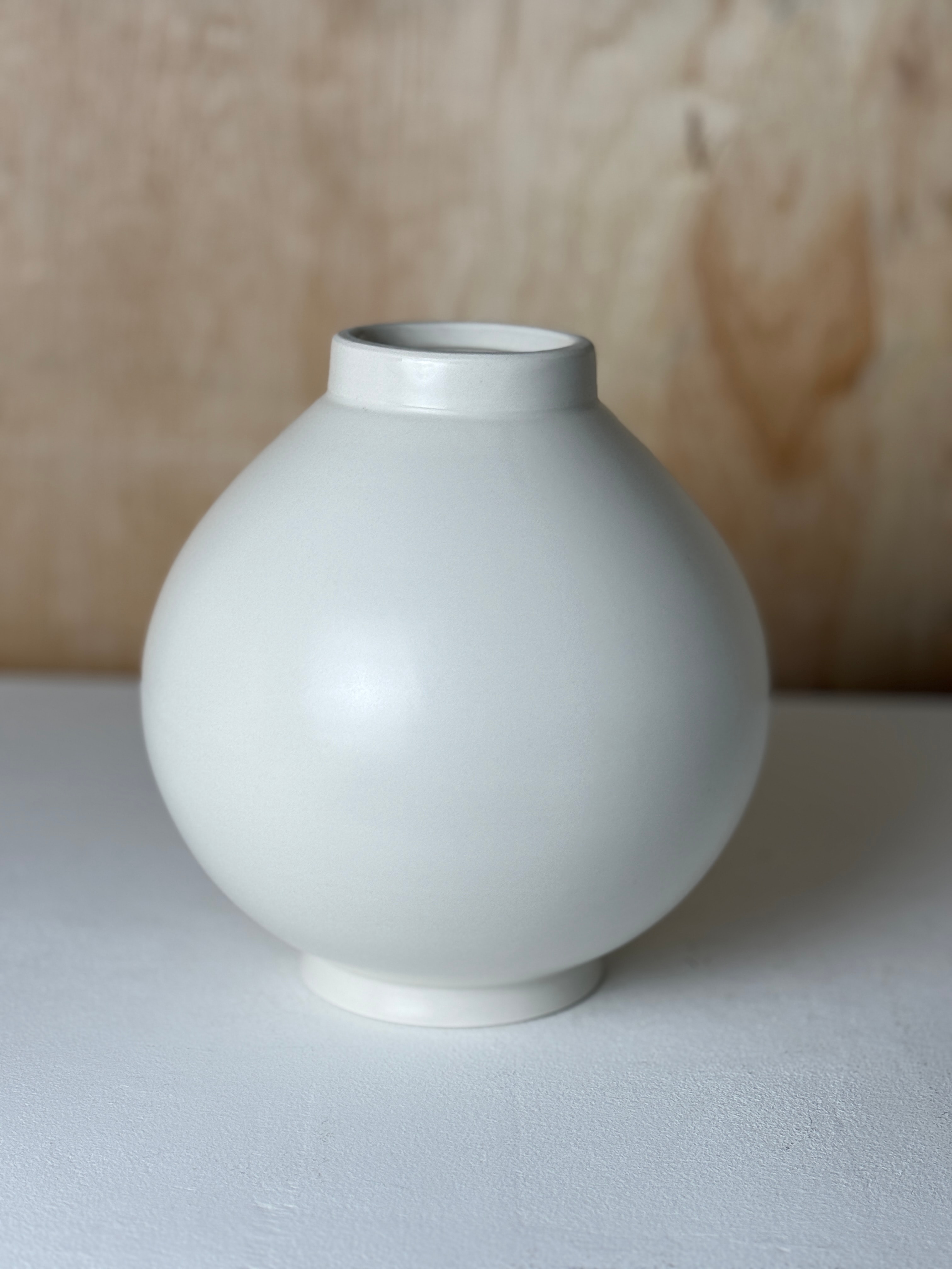 Moon Jar / Matt