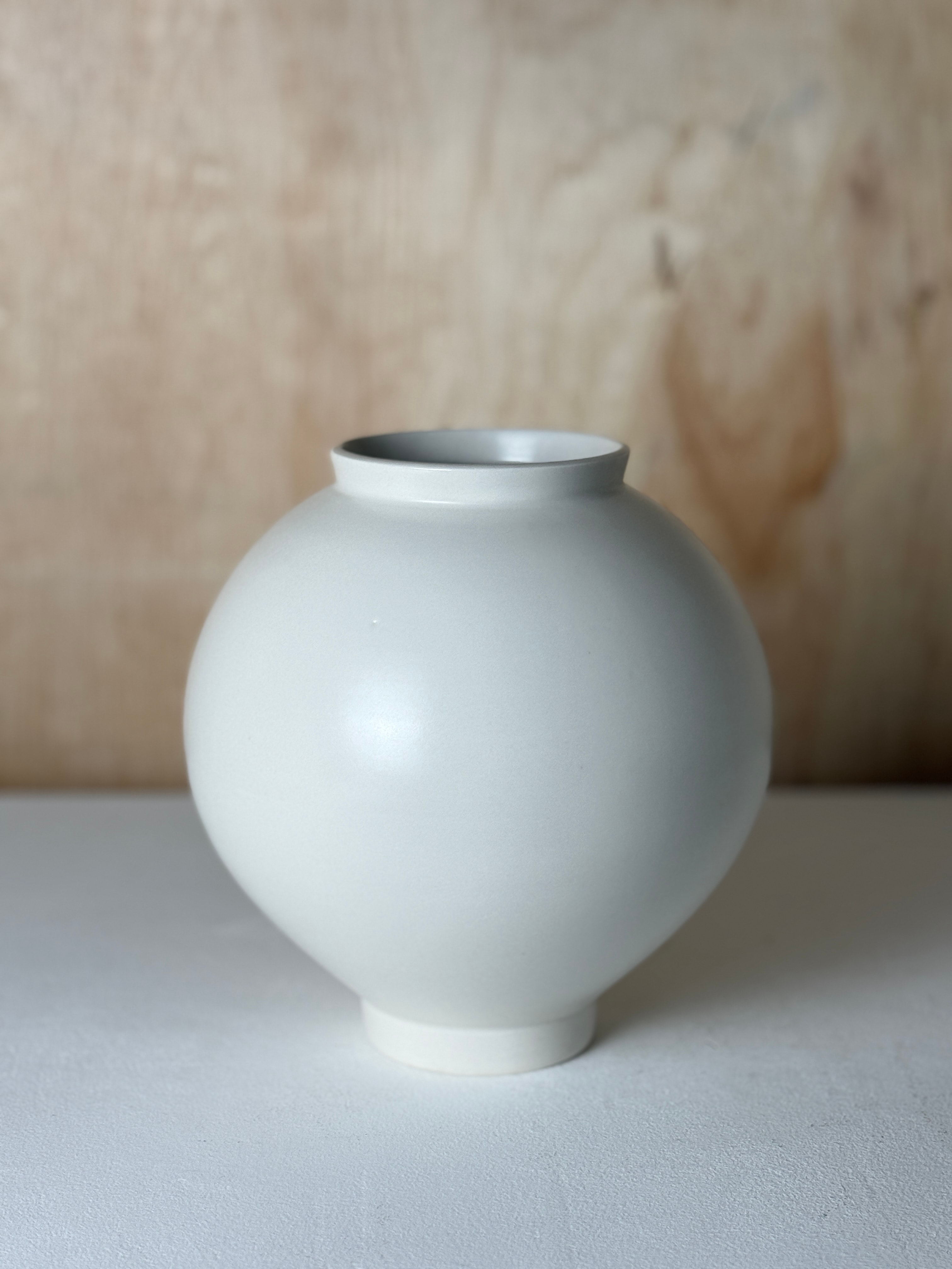 Moon Jar / Matt