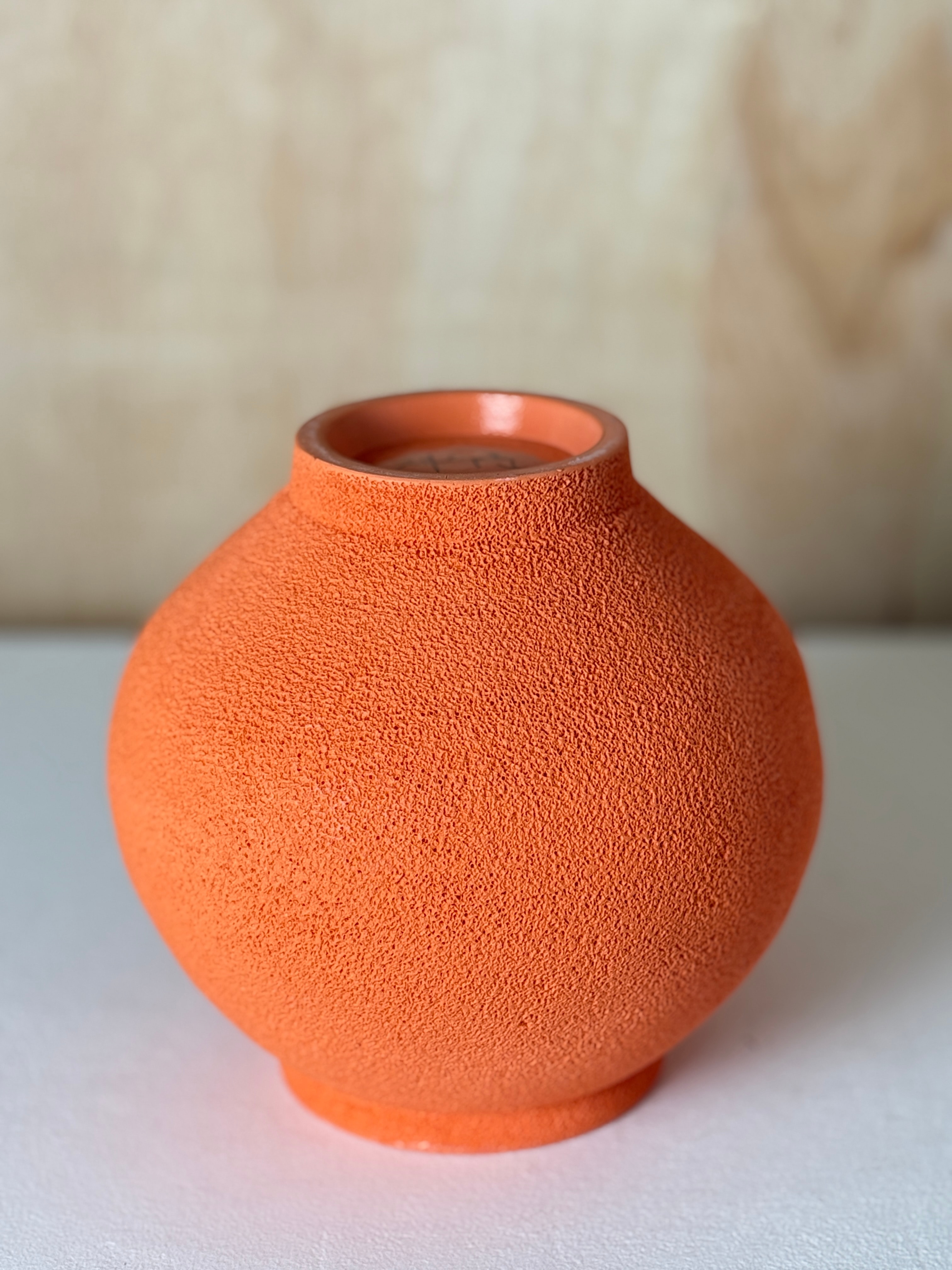 Moon jar