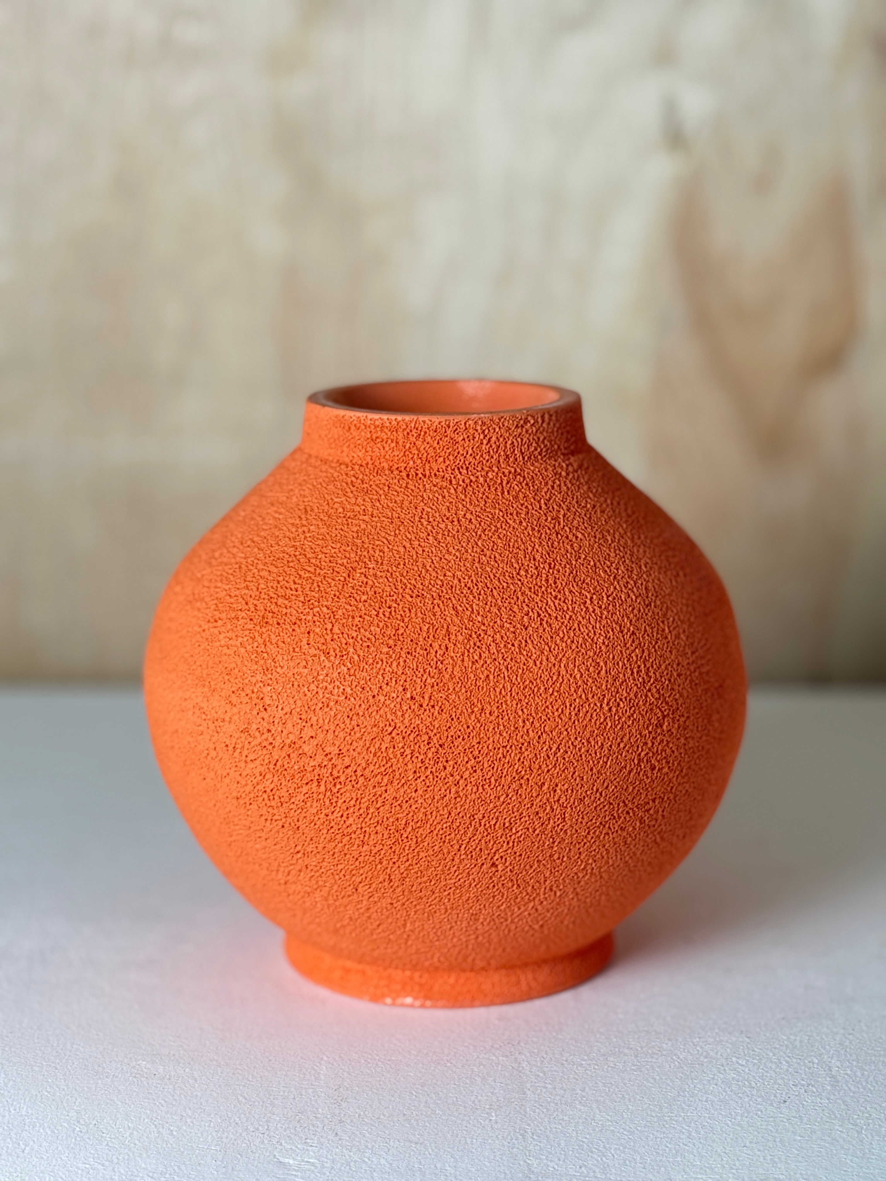 Moon jar