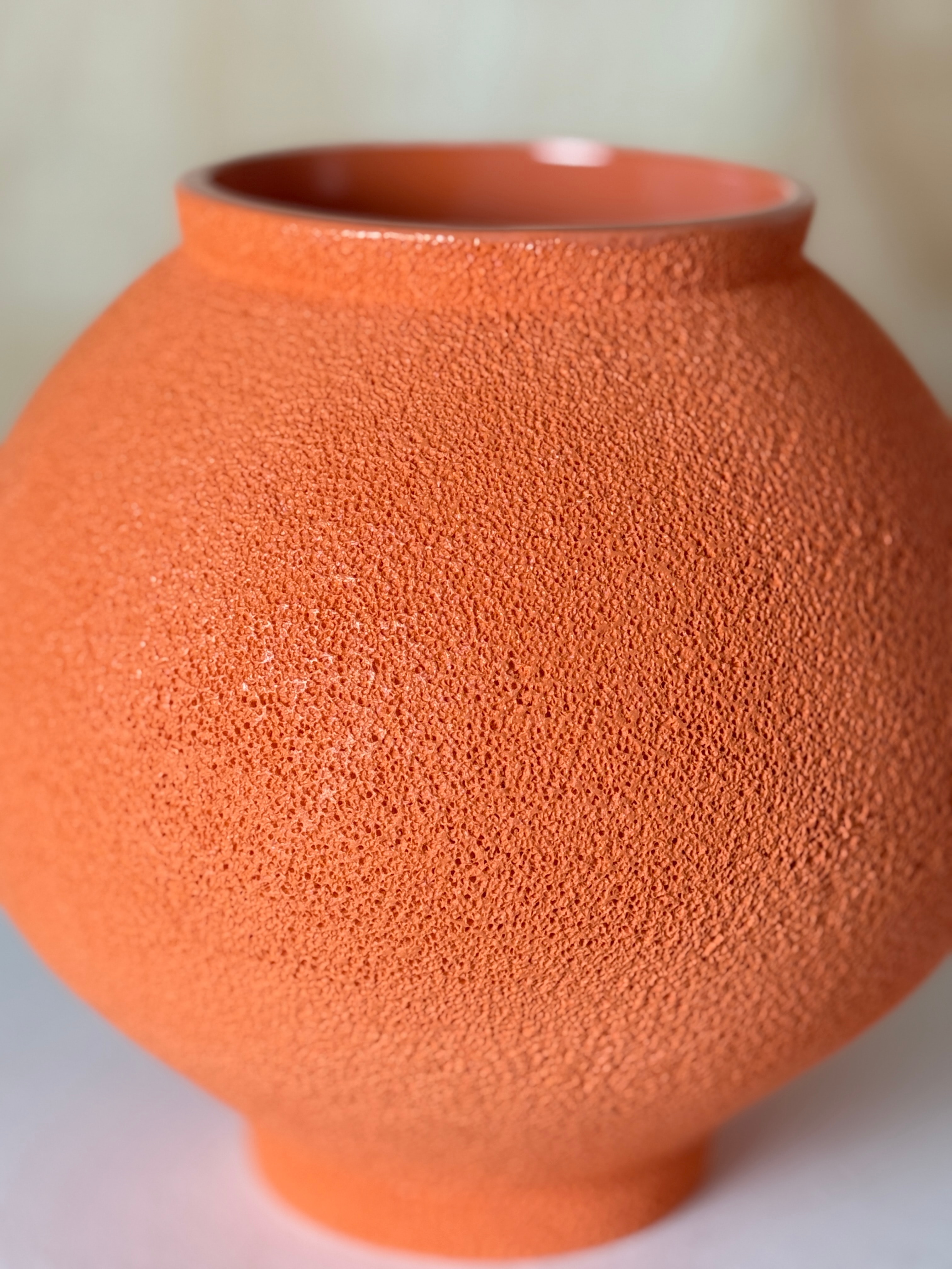 Moon jar