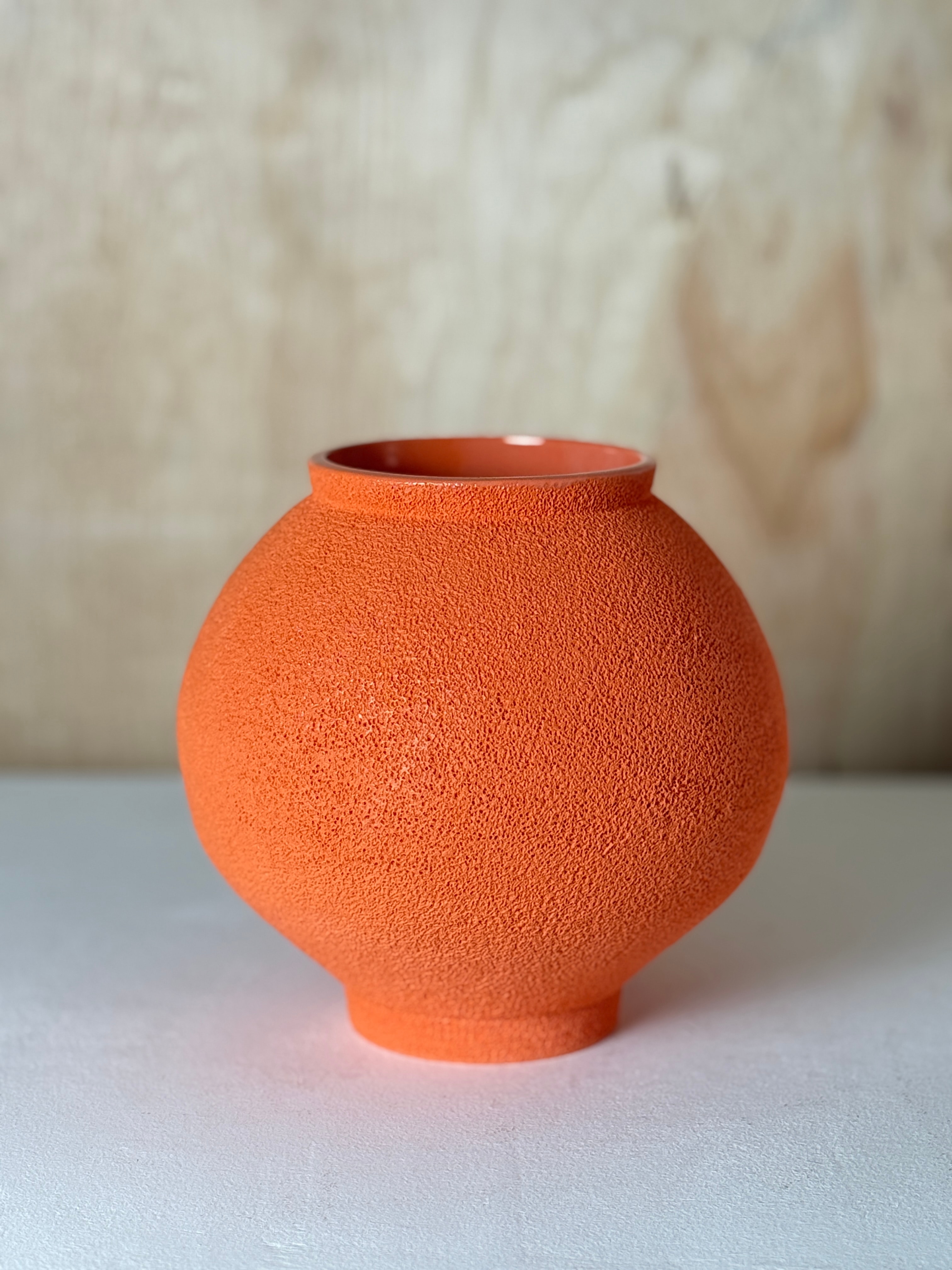 Moon jar