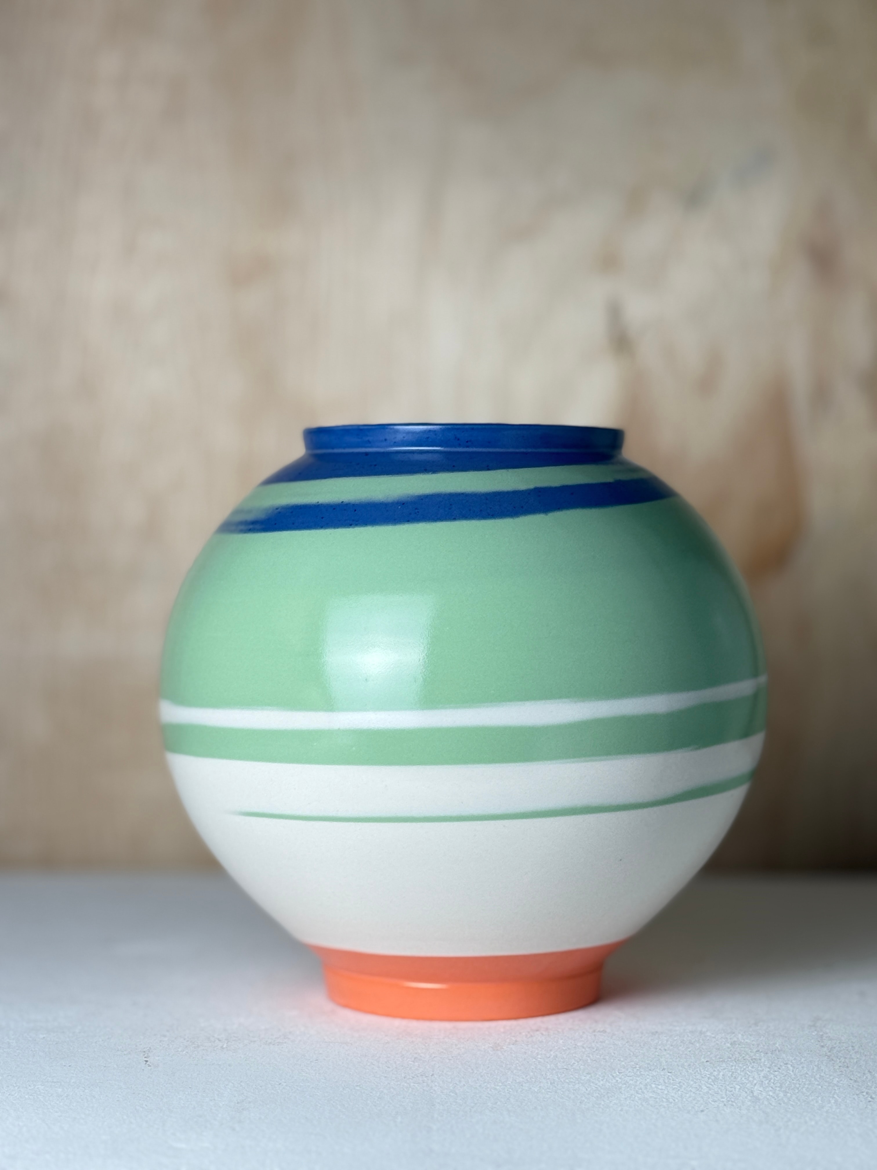 Moon jar