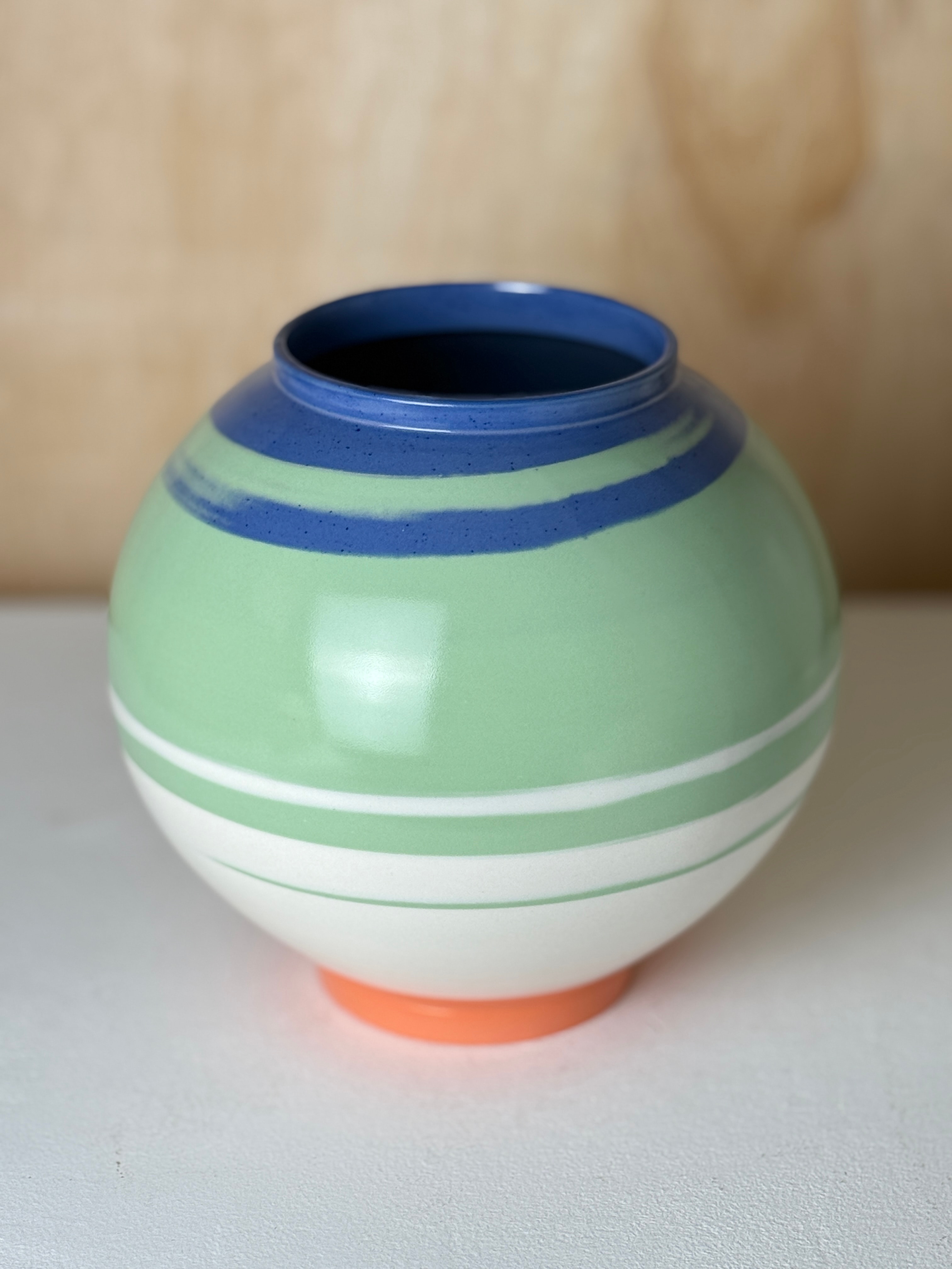 Moon jar